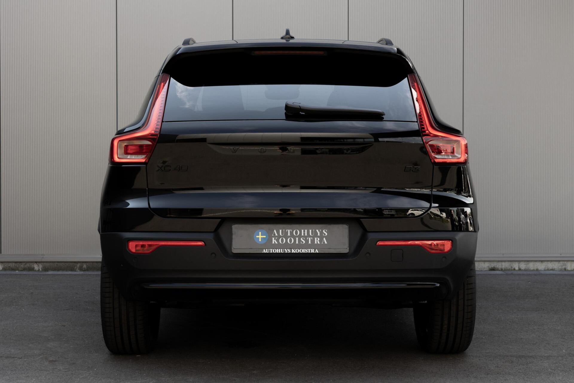 Volvo XC40 | B4 Ultra Dark|Black Edition| MY 2026|