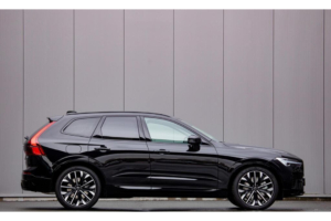 Volvo XC60 T6 Plug-in hybrid AWD Ultra Dark Snel Leverbaar! Te bestellen!