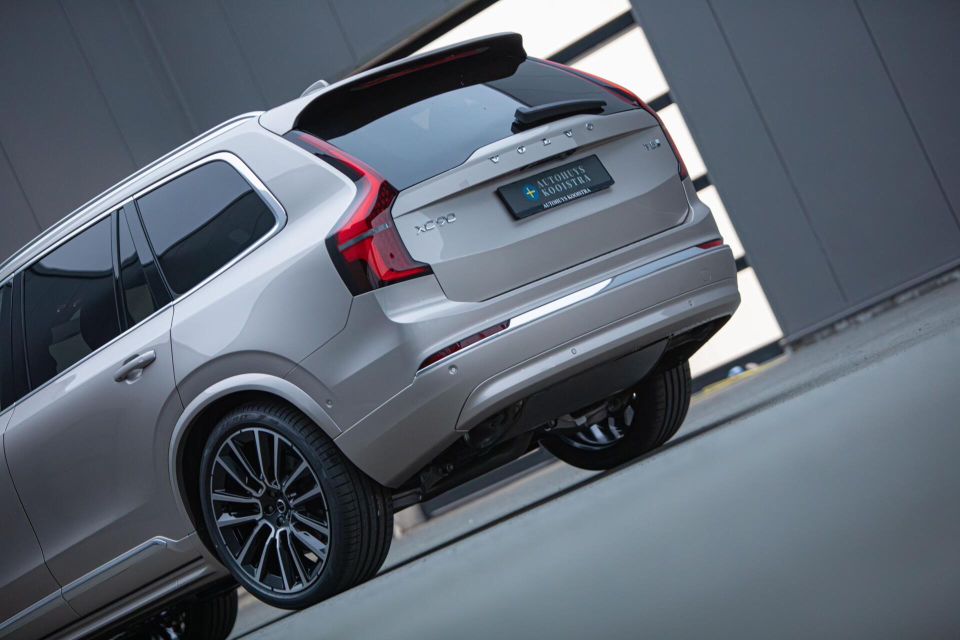 Volvo XC90 2.0 T8 Plug-in hybrid AWD Ultra Bright MY 2026 Facelift