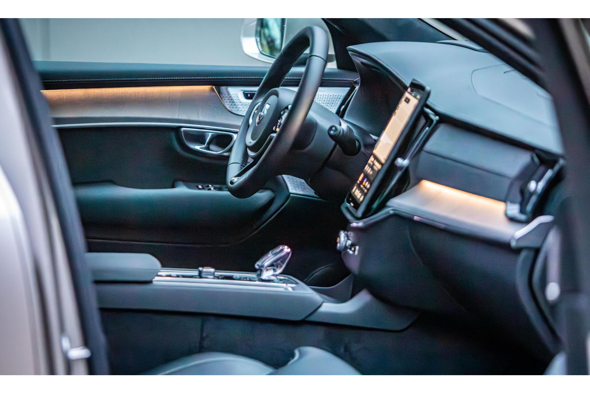 Volvo XC90 2.0 T8 Plug-in hybrid AWD Ultra Bright MY 2026 Facelift