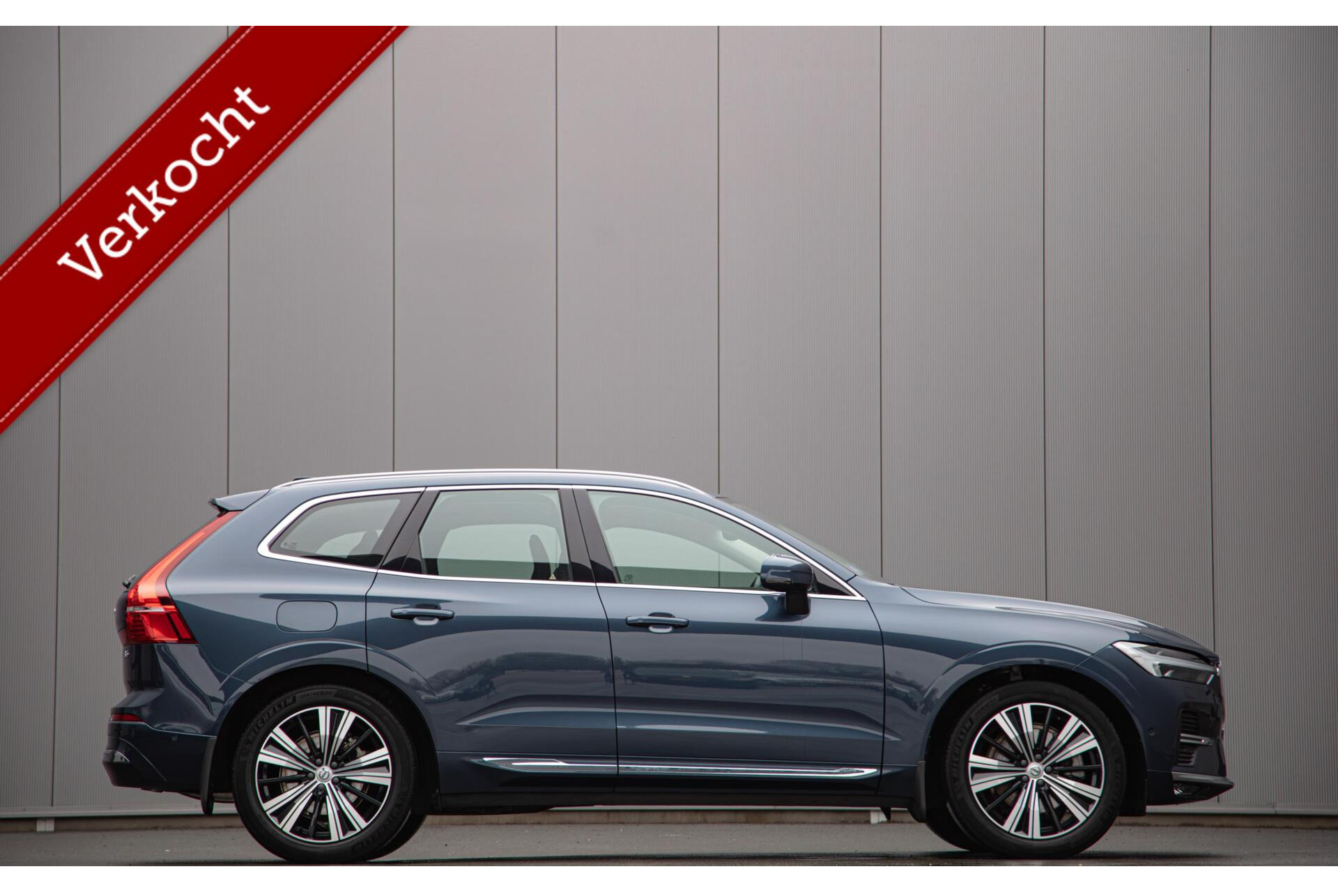 Volvo XC60 2.0 B5 Inscription Panorama|Massage|Bowers Wilkins