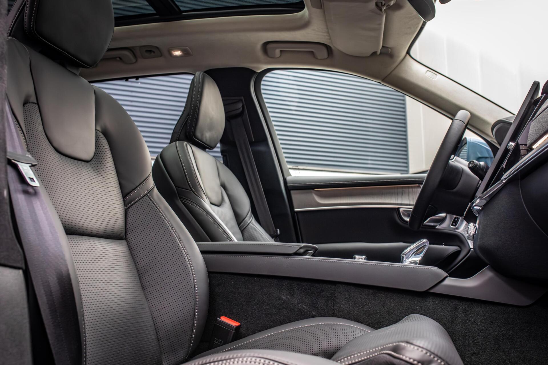Volvo XC90 T8 Plug-in hybrid AWD Ultra Bright MY 2027 Full Option