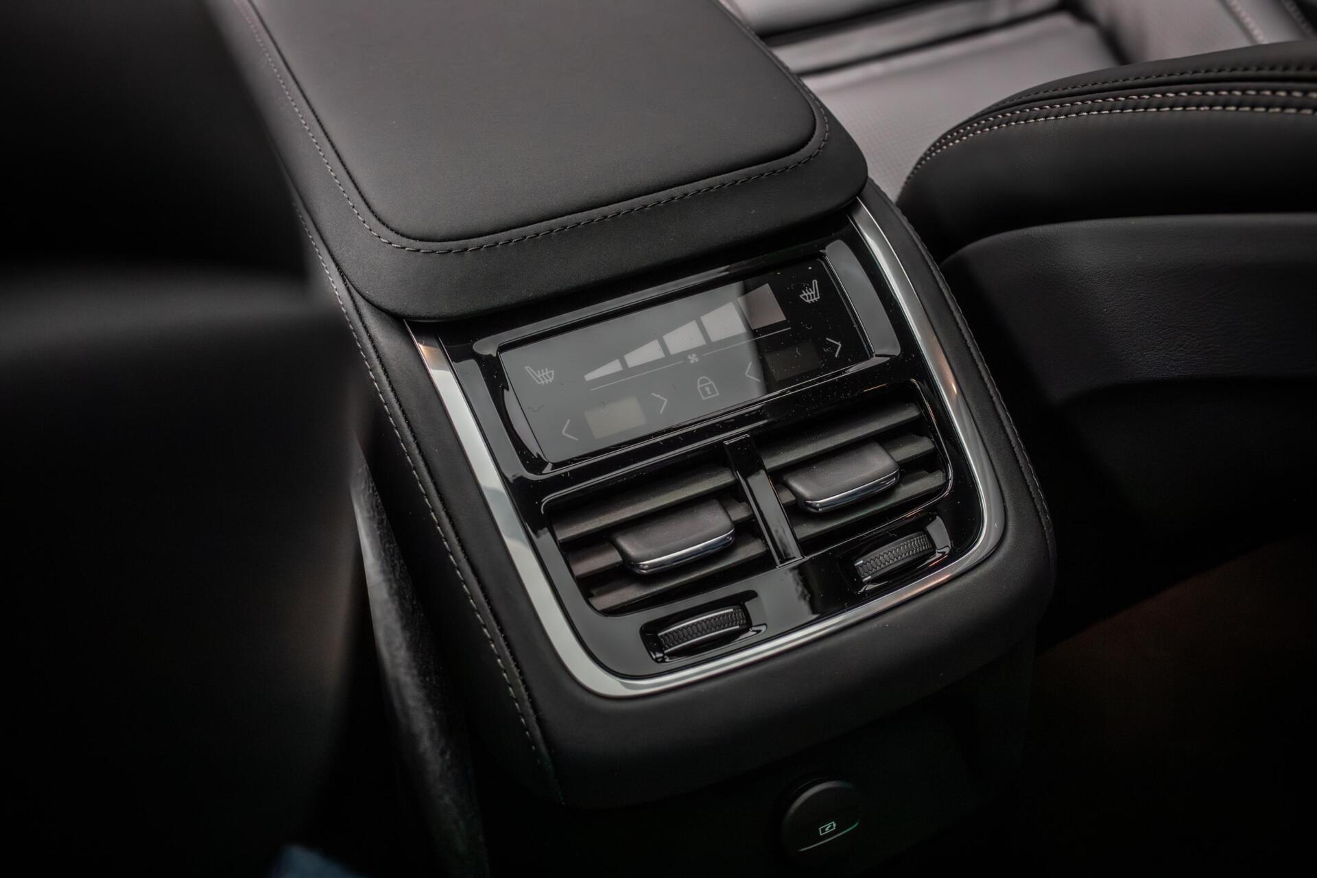 Volvo XC90 T8 Plug-in hybrid AWD Ultra Bright MY 2027 Full Option