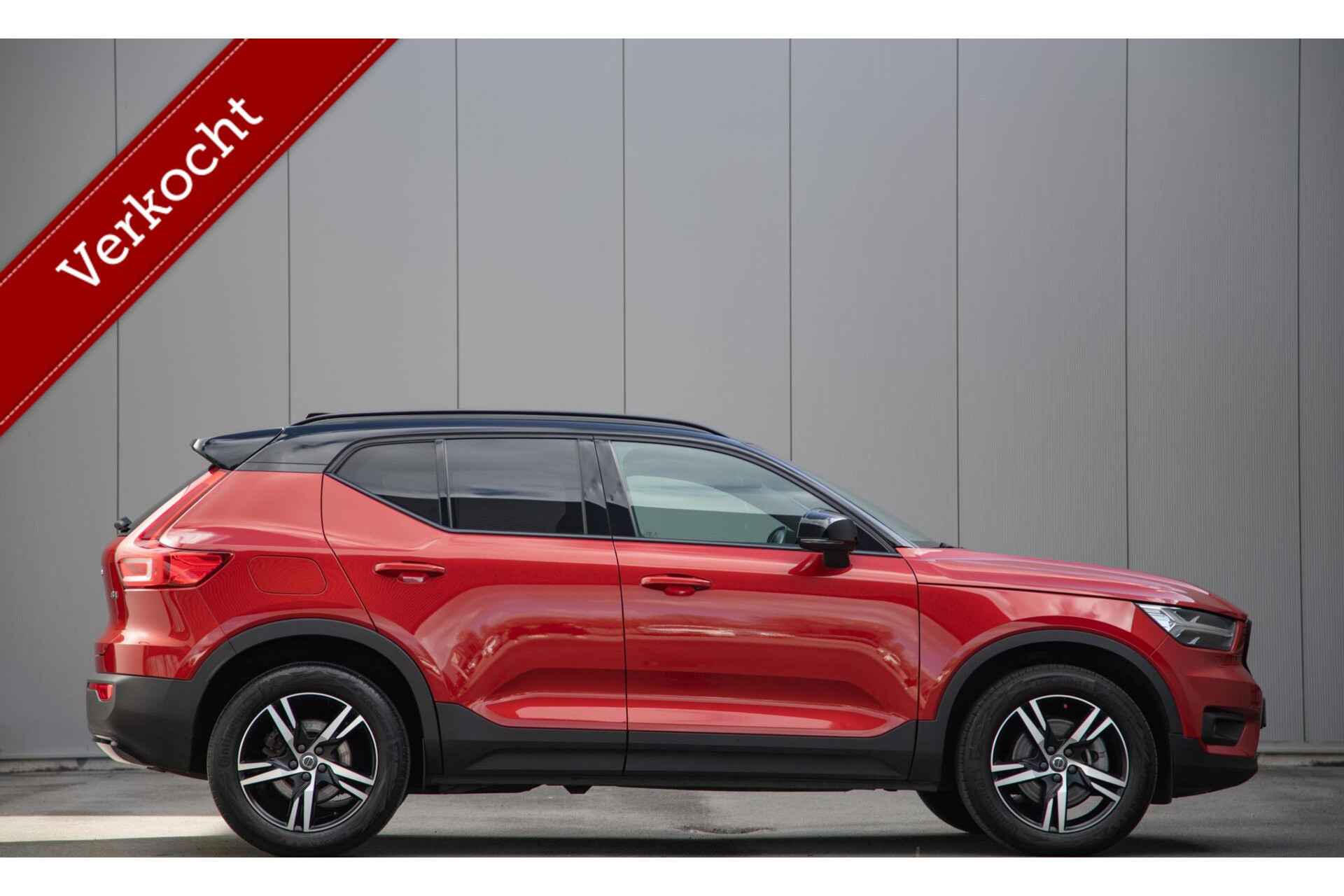 Volvo XC40 2.0 B4 R-Design 197PK|LED|H/K Audio|Keyless