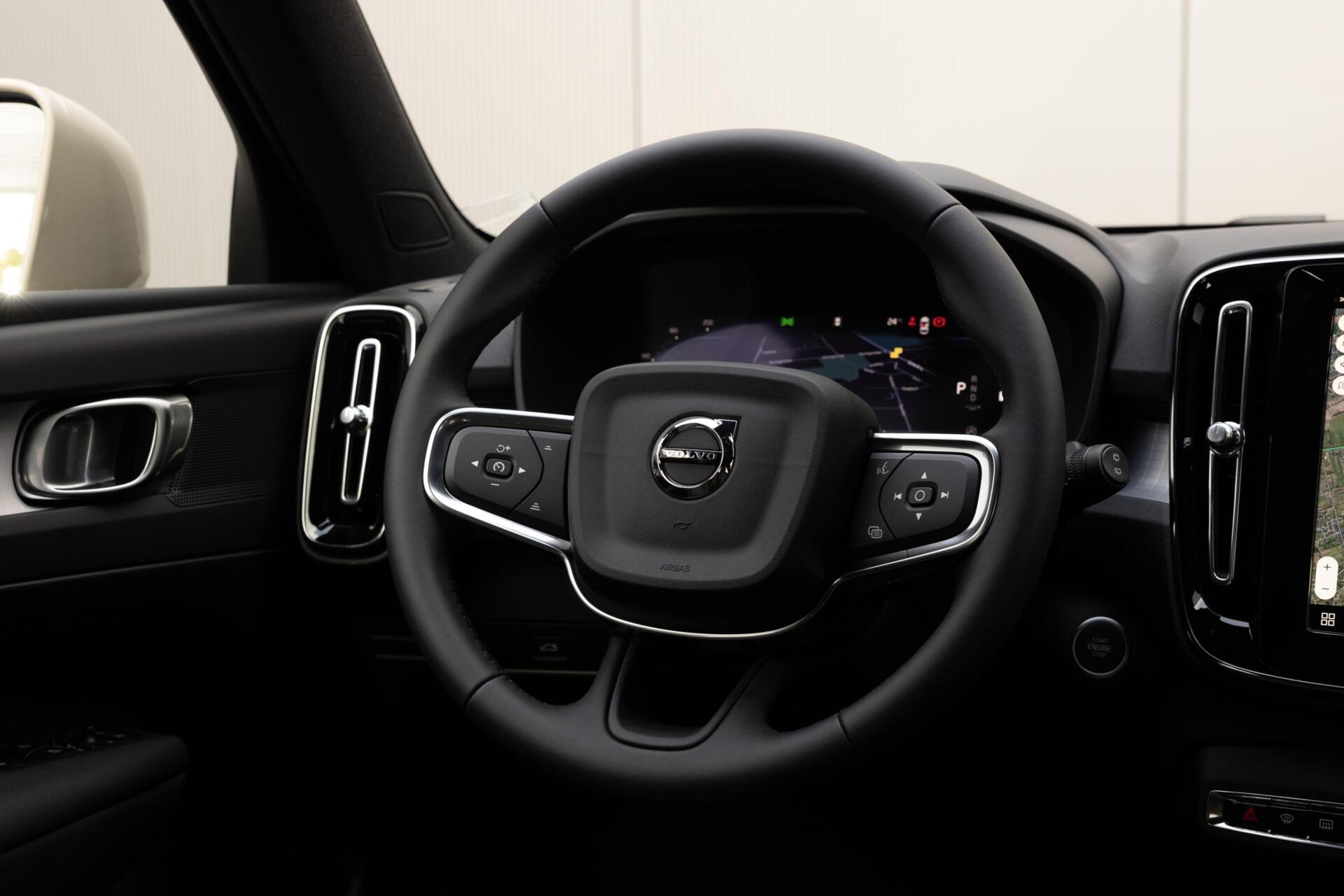 Volvo XC40 B3 Core Mild Hybrid | Keyless | LED | Camera