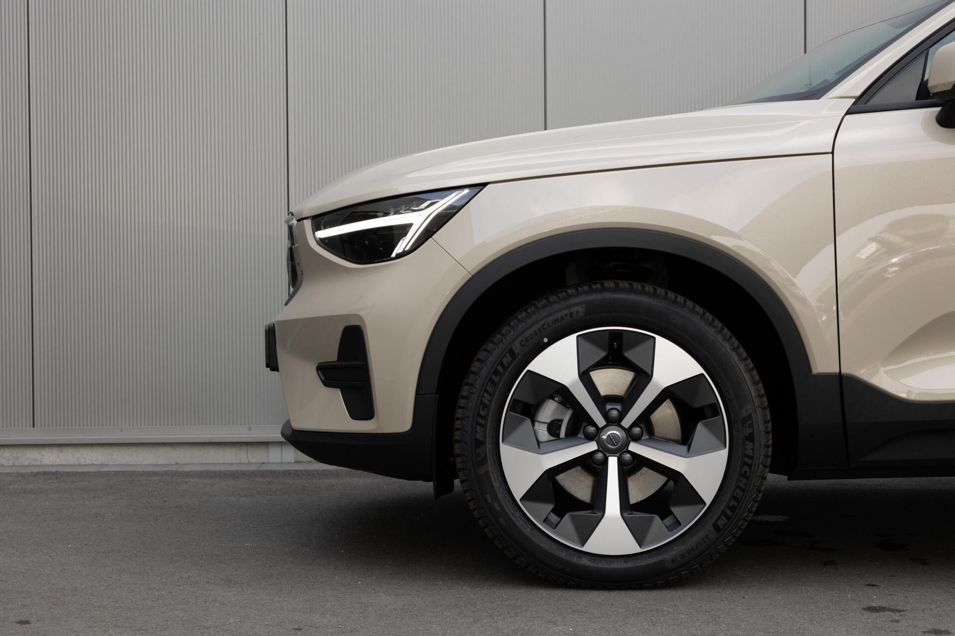 Volvo XC40 B3 Core Mild Hybrid | Keyless | LED | Camera