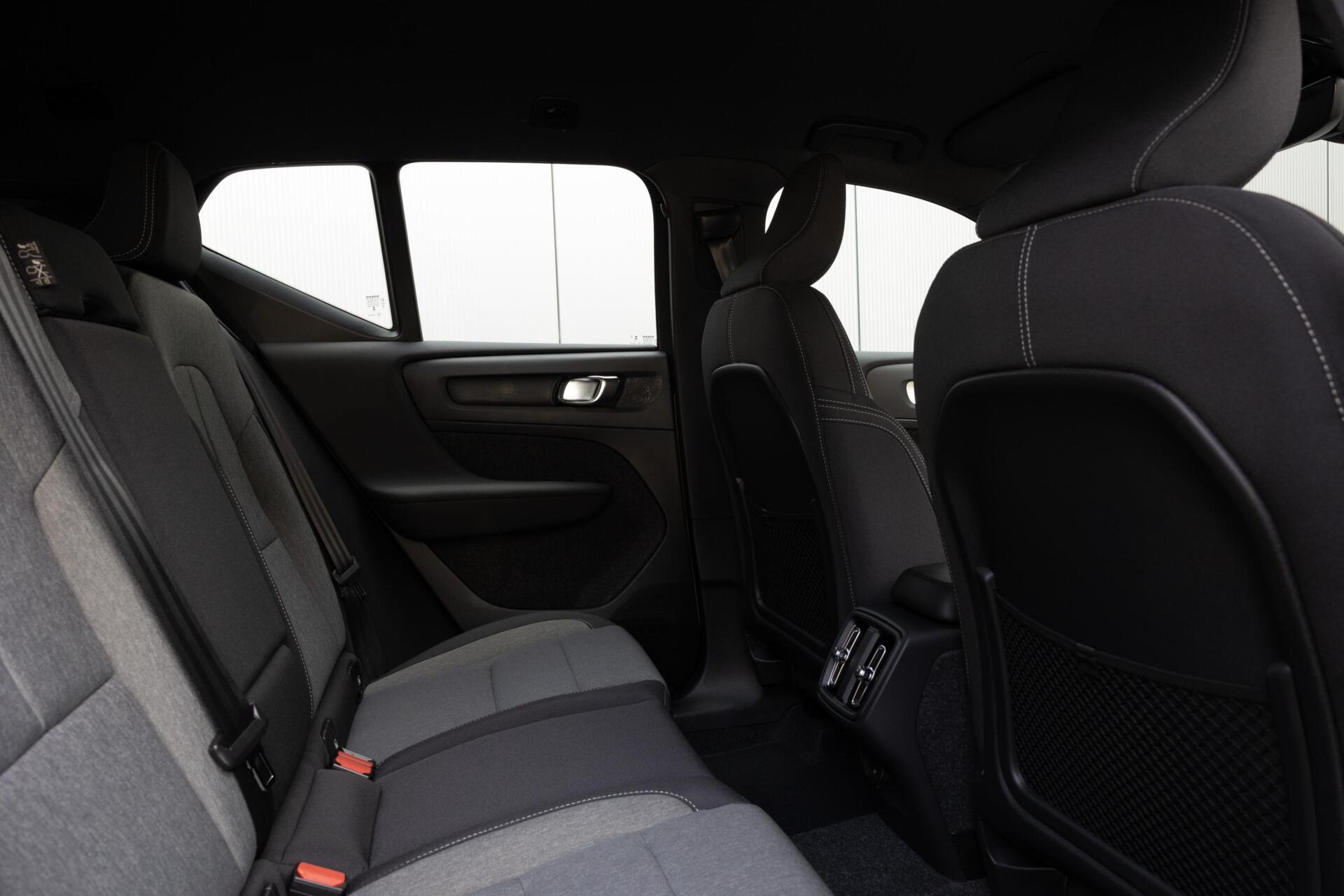 Volvo XC40 B3 Core Mild Hybrid | Keyless | LED | Camera