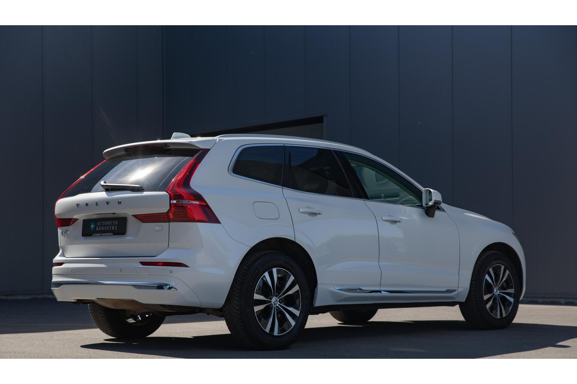 Volvo XC60 2.0 T6 Plug-in hybrid AWD Core Bright Long Range|Panorama