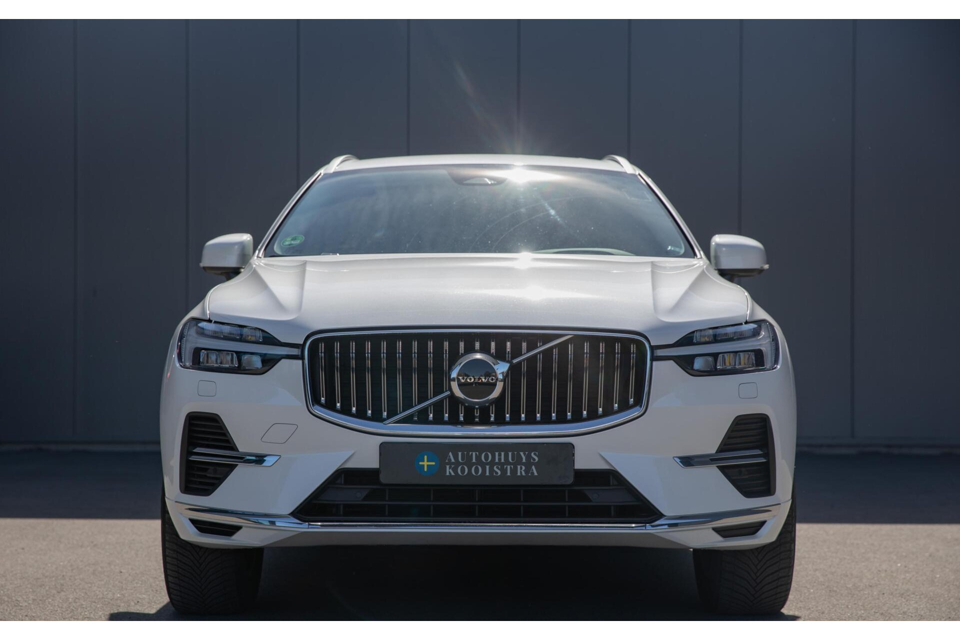 Volvo XC60 2.0 T6 Plug-in hybrid AWD Core Bright Long Range|Panorama