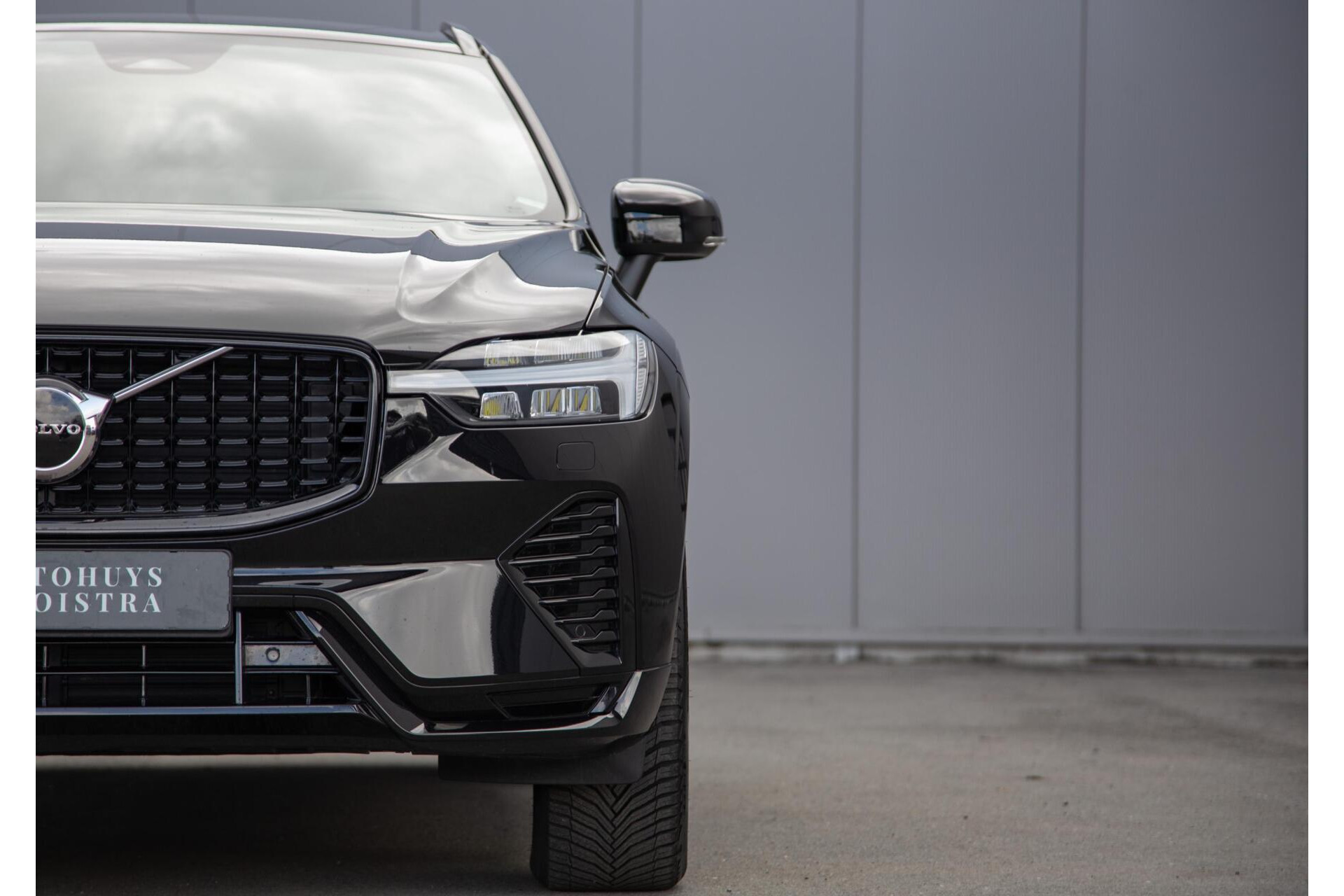 Volvo XC60 2.0 T6 Plug-in hybrid AWD Plus Dark Panorama|H/K Audio