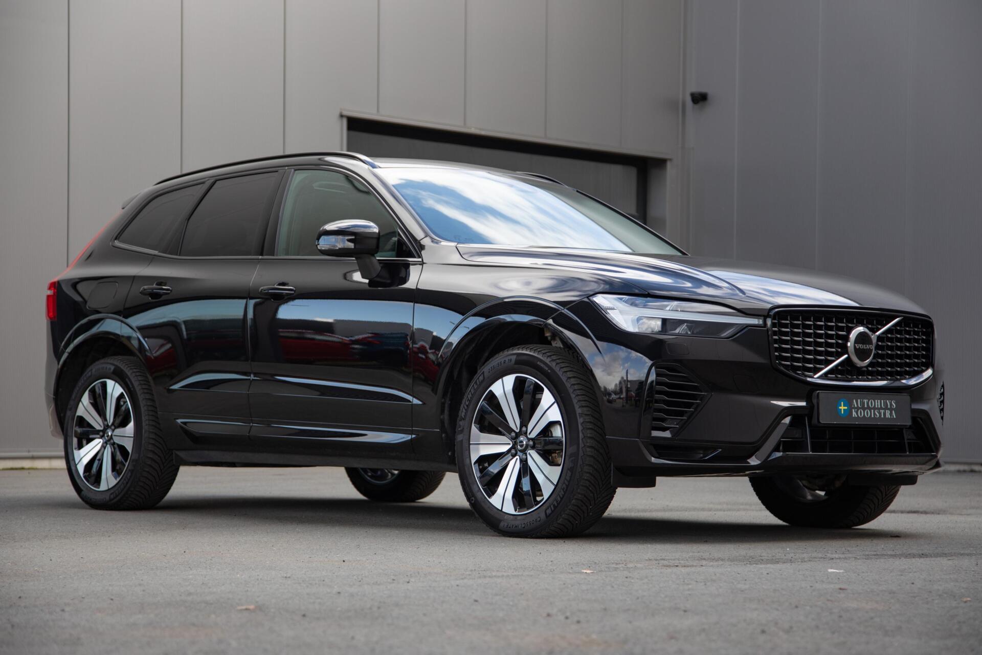 Volvo XC60 2.0 T6 Plug-in hybrid AWD Plus Dark Panorama|H/K Audio