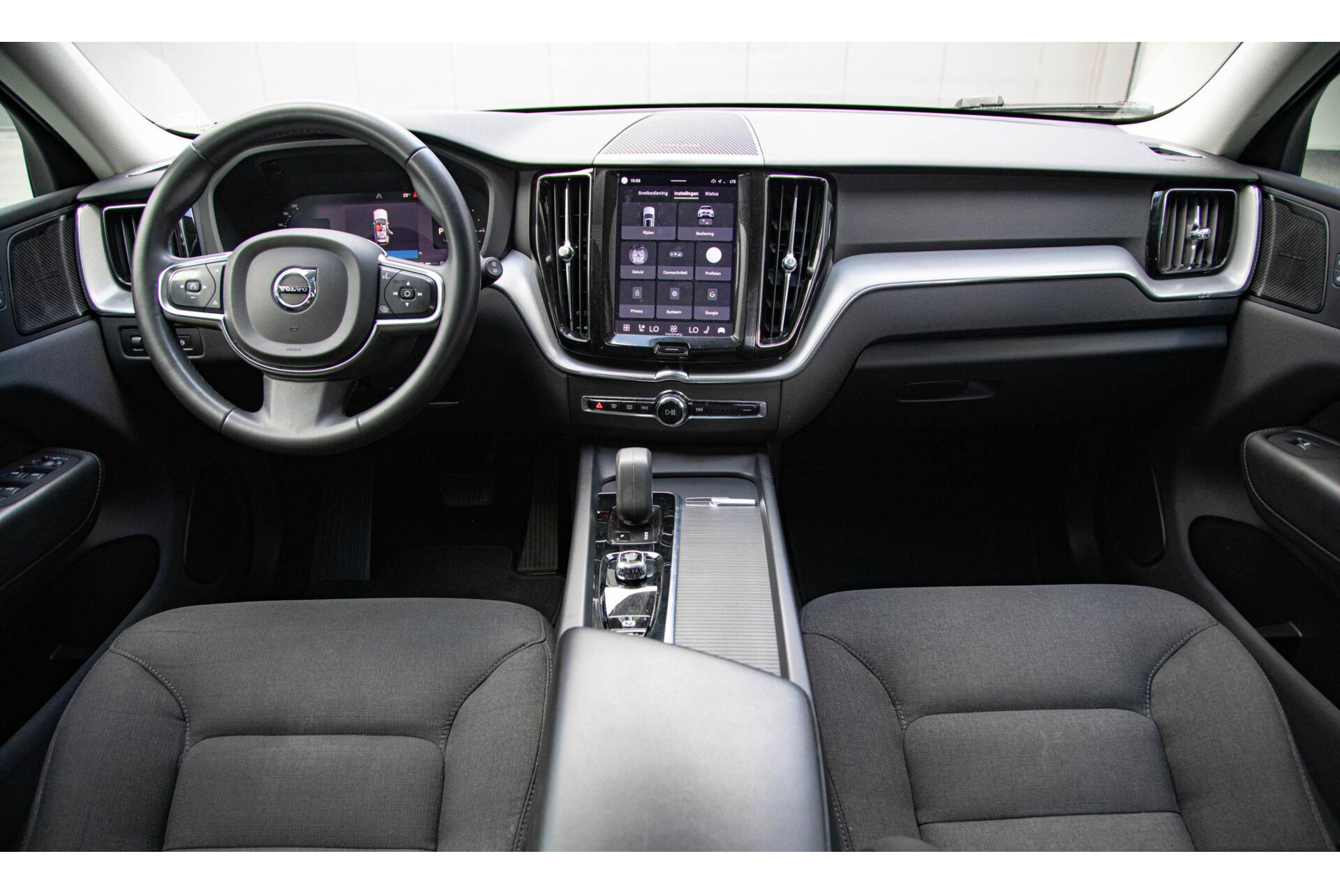Volvo XC60 T6 AWD Inscription Expression Long Range|Panorama|H/K Audio