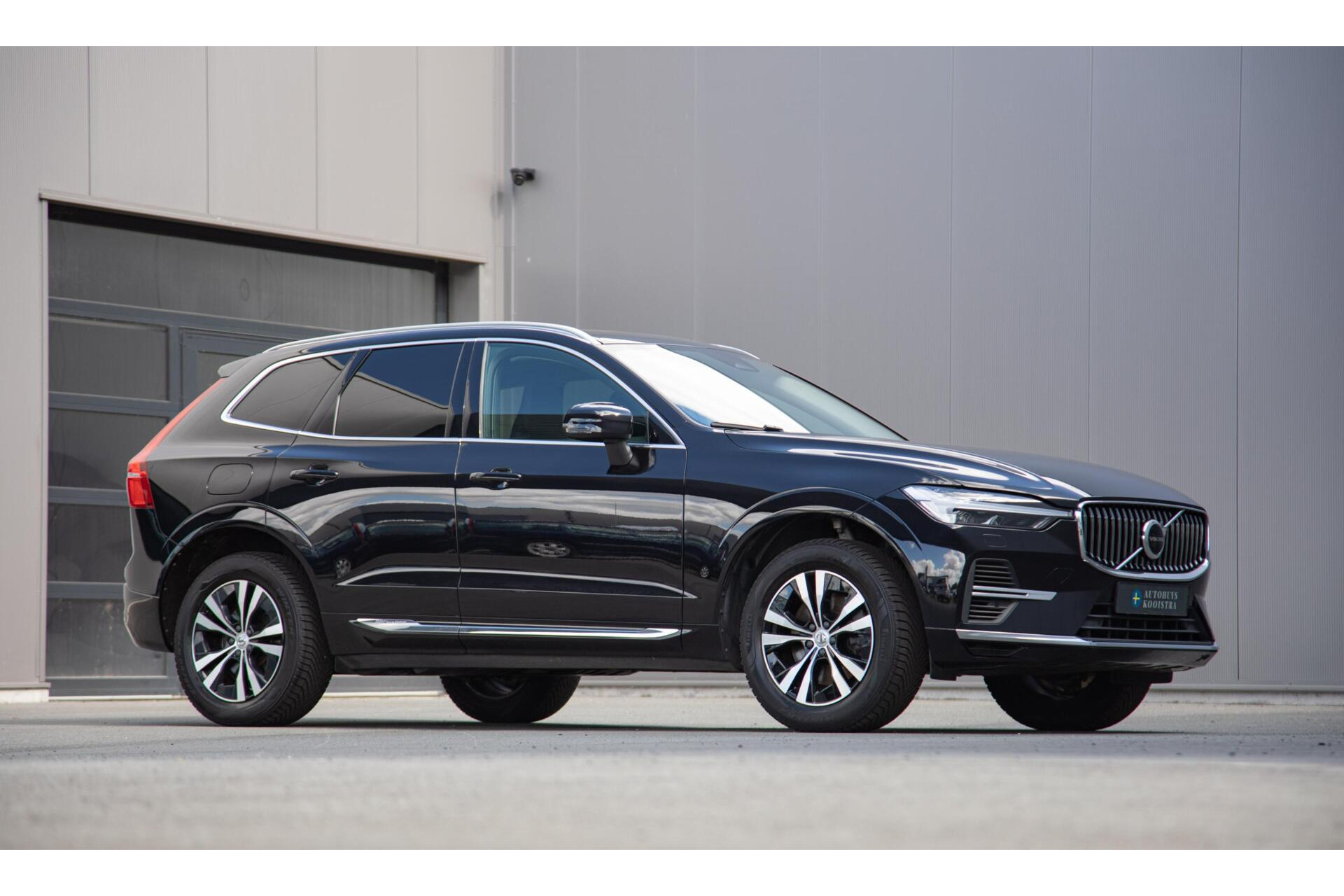 Volvo XC60 T6 AWD Inscription Expression Long Range|Panorama|H/K Audio