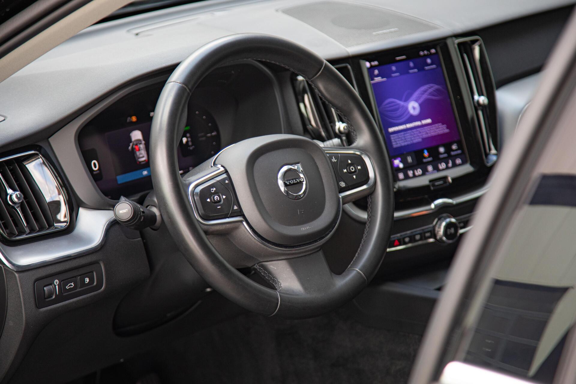 Volvo XC60 T6 AWD Inscription Expression Long Range|Panorama|H/K Audio