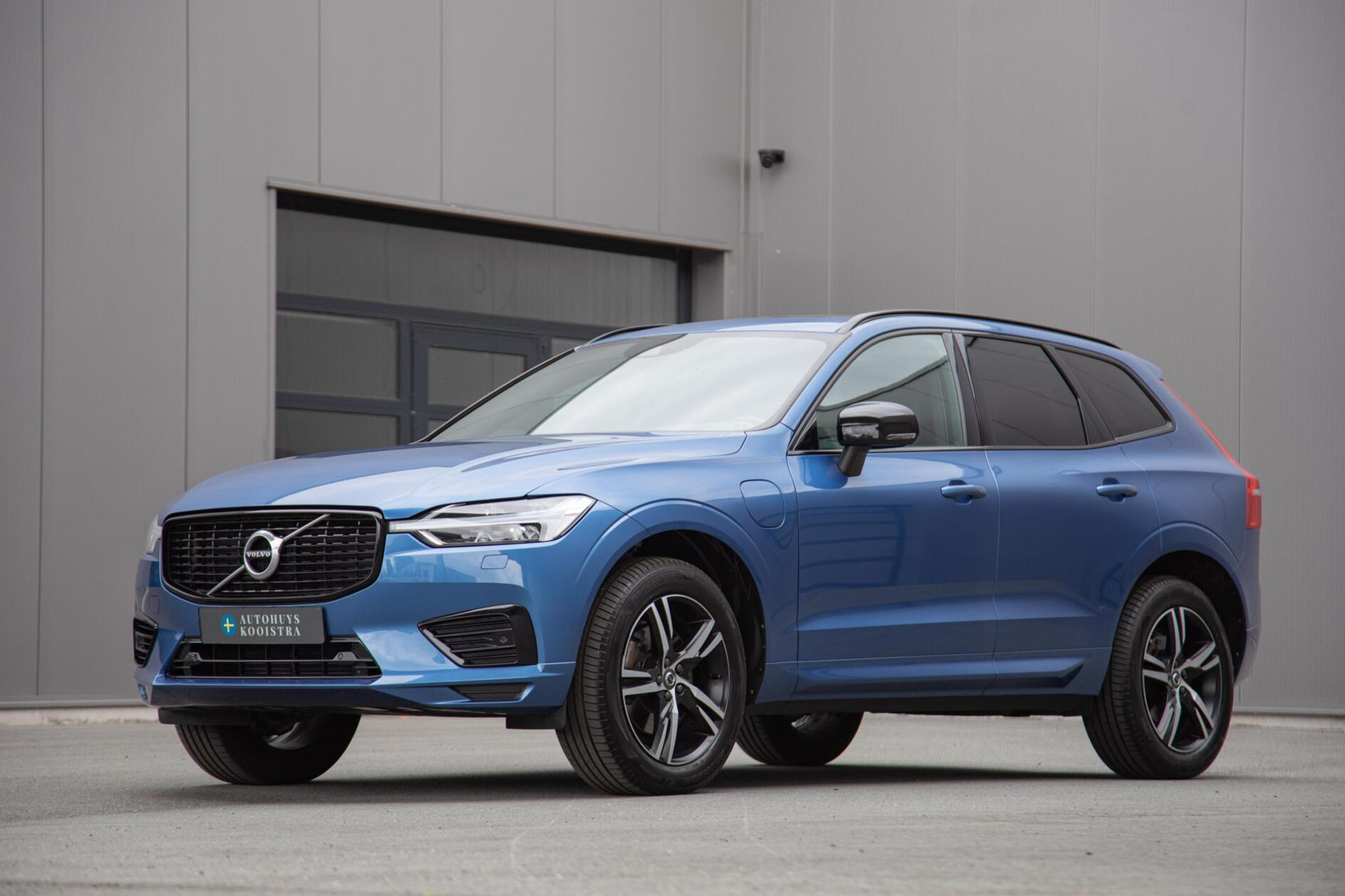 Volvo XC60 T6 Plug-in hybrid AWD R-Design Panorama|H/K Audio