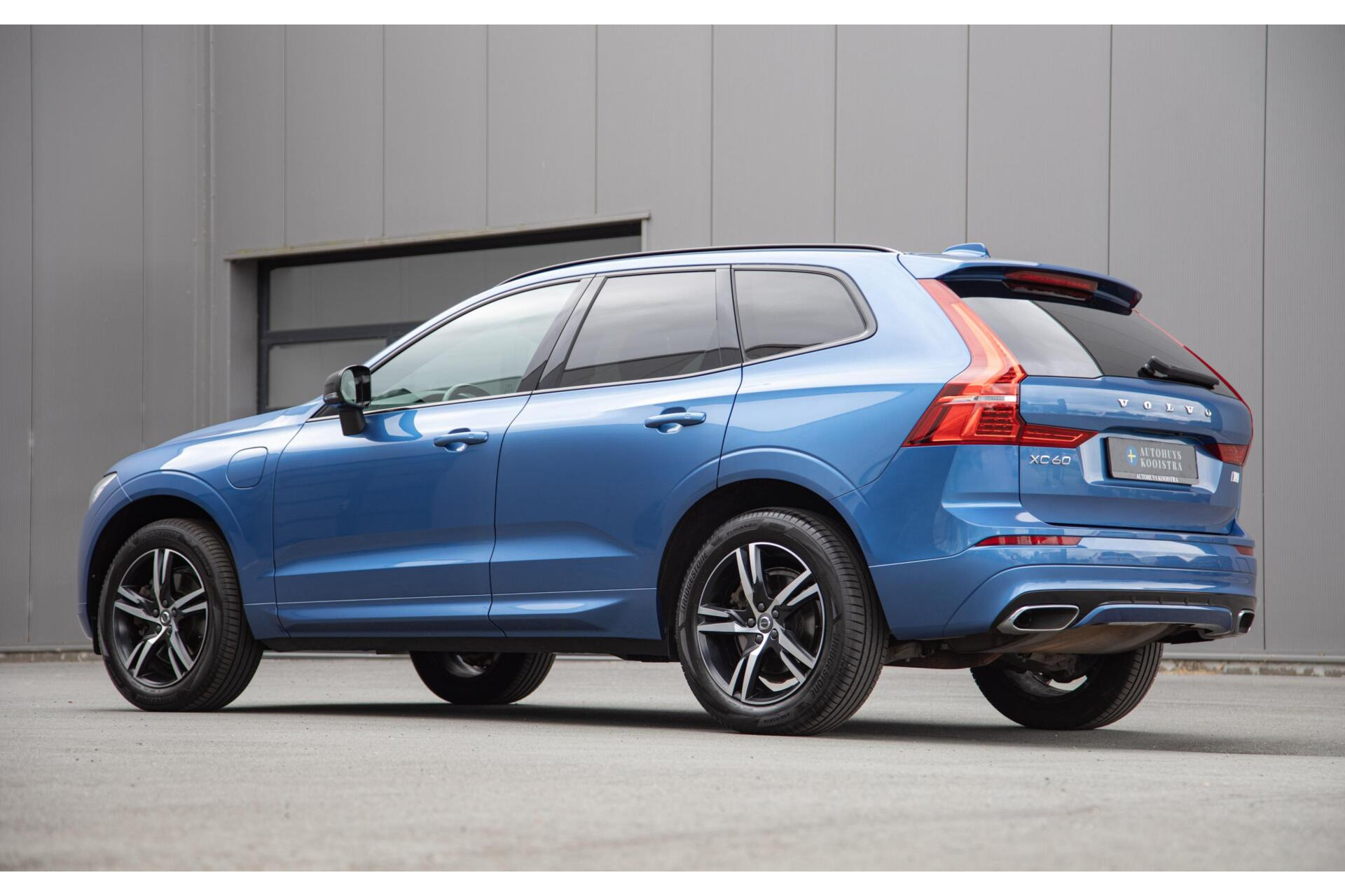 Volvo XC60 T6 Plug-in hybrid AWD R-Design Panorama|H/K Audio