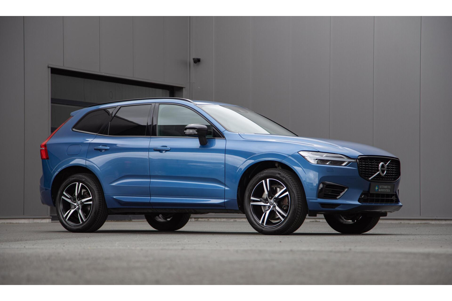 Volvo XC60 T6 Plug-in hybrid AWD R-Design Panorama|H/K Audio