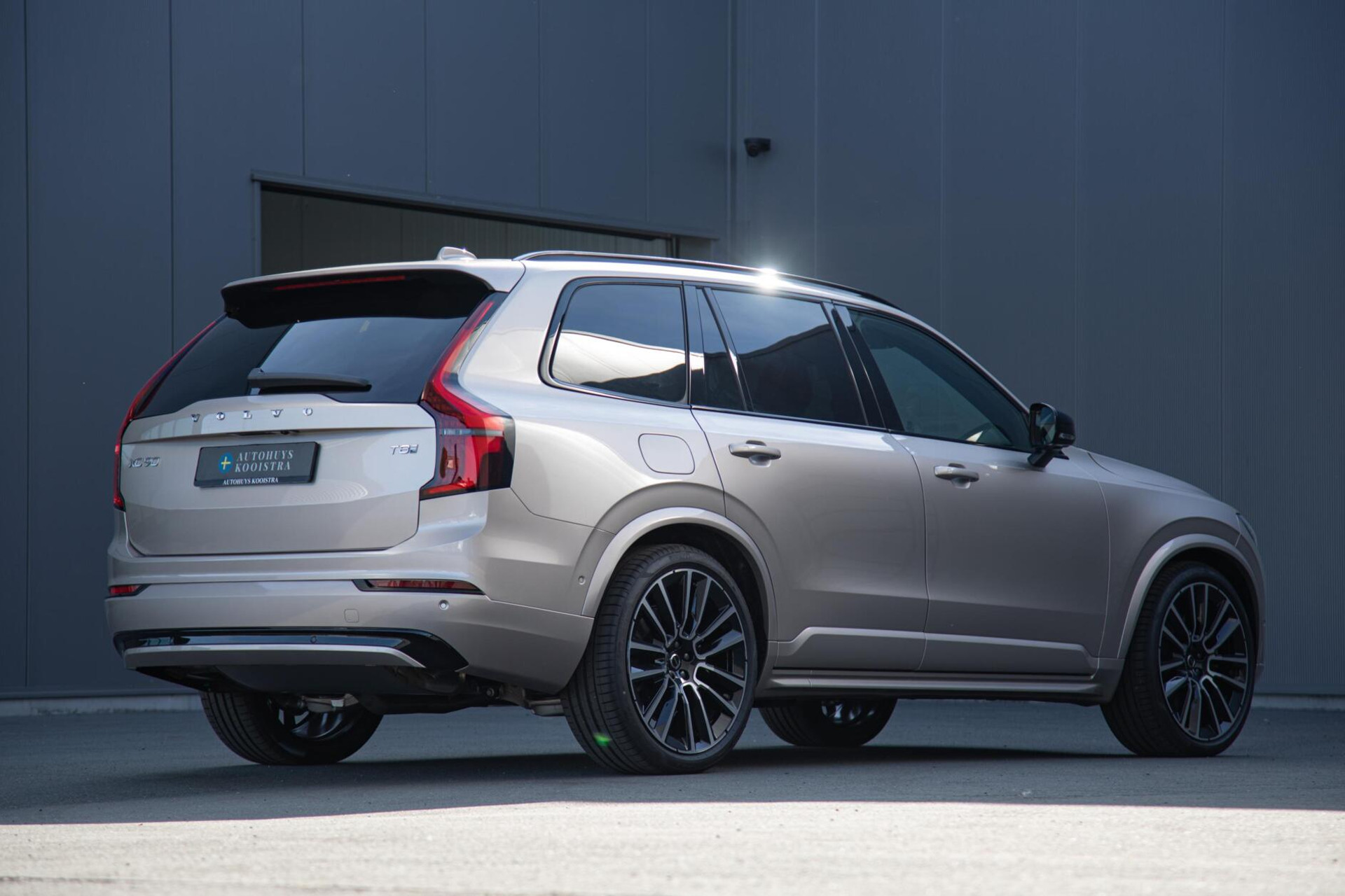 Volvo XC90 2.0 T8 Plug-in hybrid AWD Ultra Dark Full Option MY2026.5
