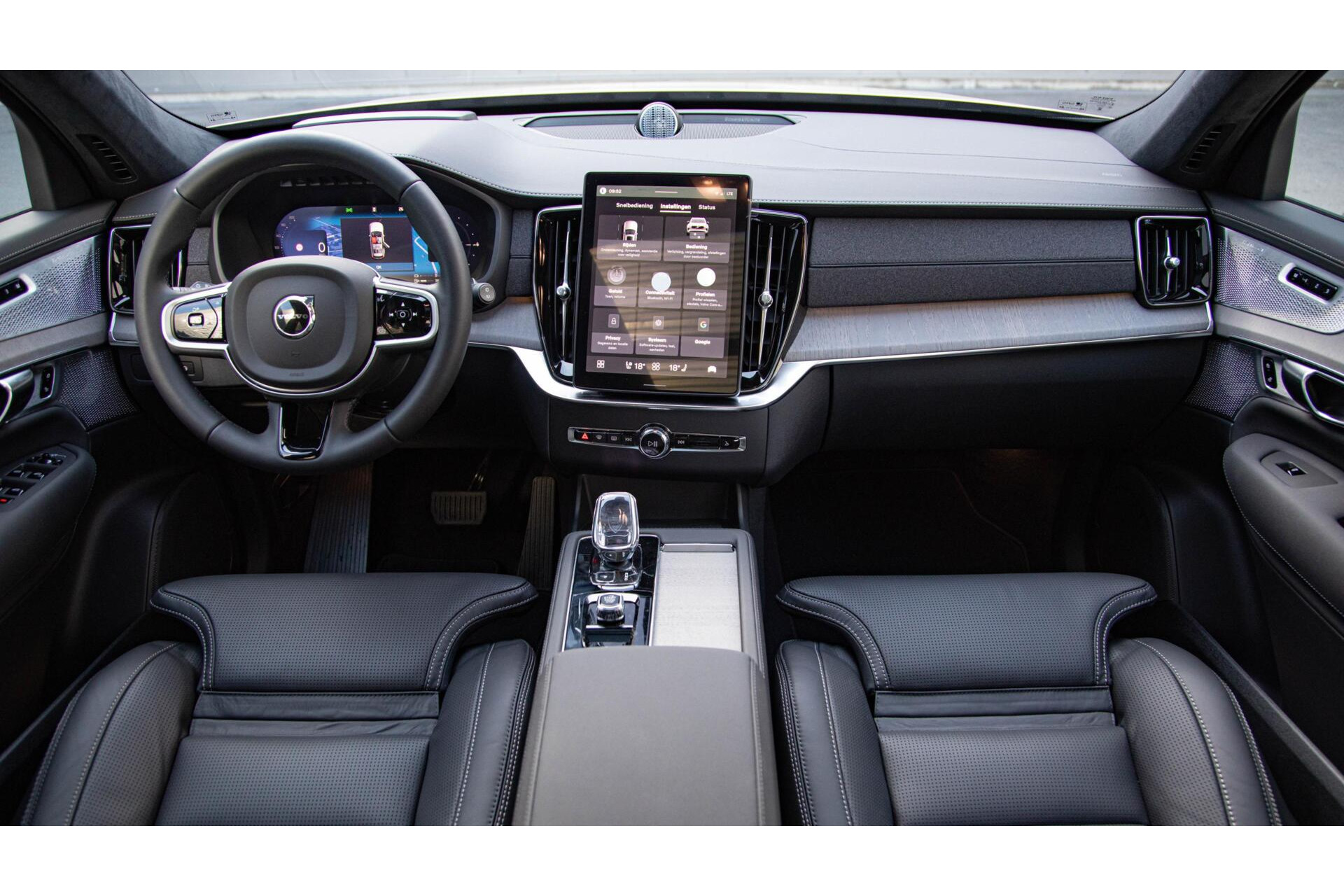 Volvo XC90 2.0 T8 Plug-in hybrid AWD Ultra Dark Full Option MY2026.5