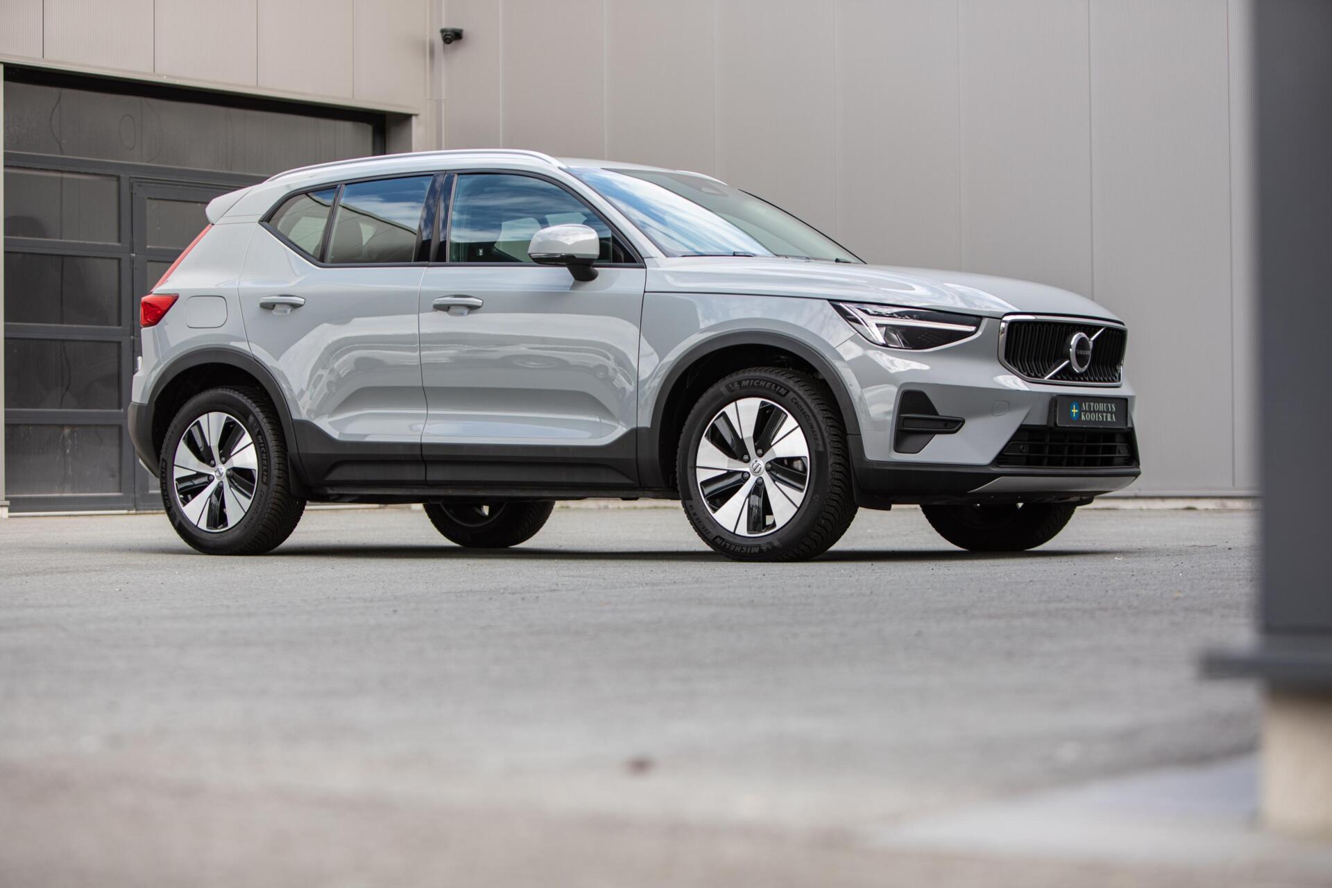 Volvo XC40 2.0 B3 Core MY2026|Leder|Keyless|PDC|Camera|Carplay