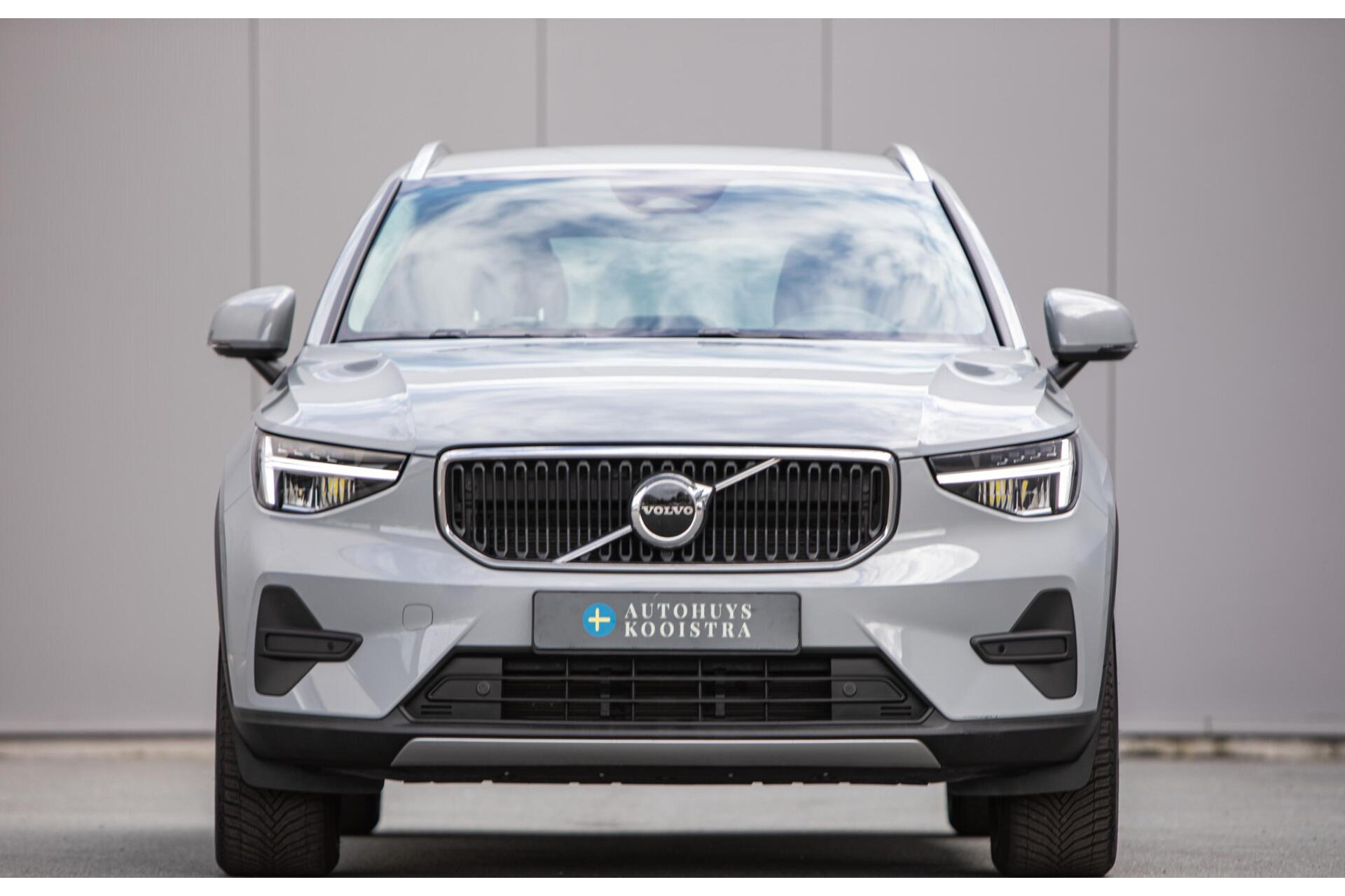 Volvo XC40 2.0 B3 Core MY2026|Leder|Keyless|PDC|Camera|Carplay