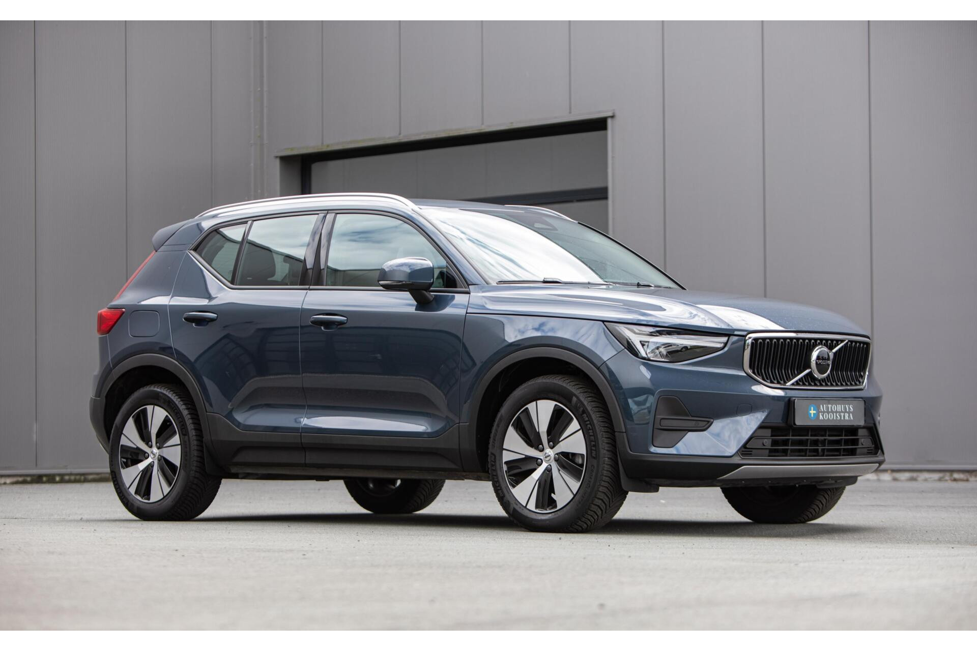Volvo XC40 2.0 B3 Core MY2026|Leder|Keyless|PDC|Camera|Carplay