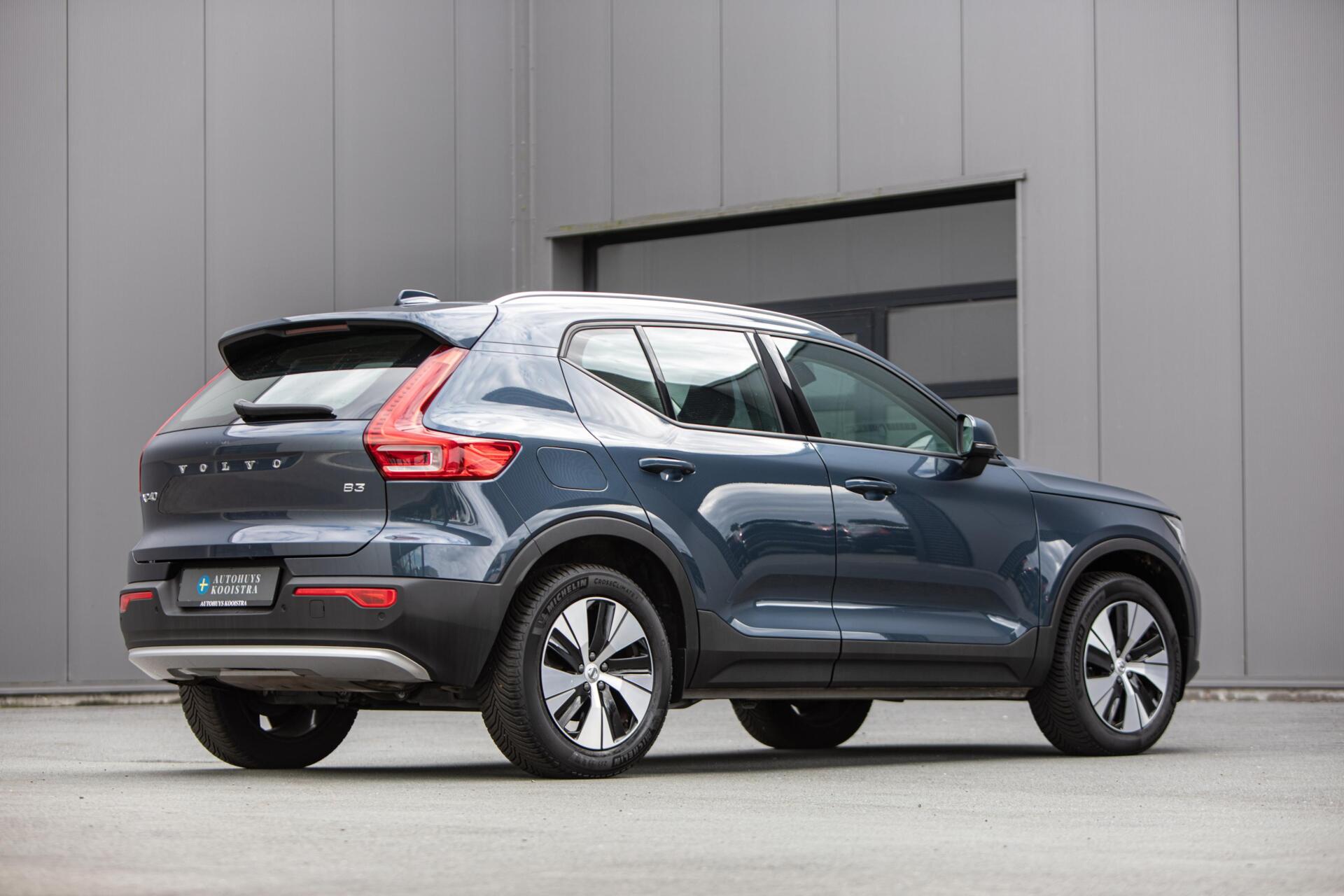 Volvo XC40 2.0 B3 Core MY2026|Leder|Keyless|PDC|Camera|Carplay