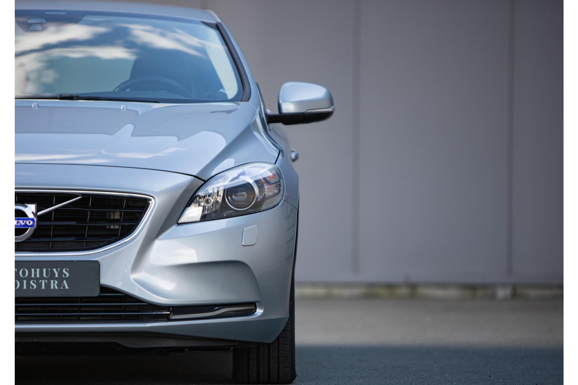 Volvo V40 1.5 T3 Summum 1e Eig|Ori .NL|Leder|Camera|Navi|Trekhaak
