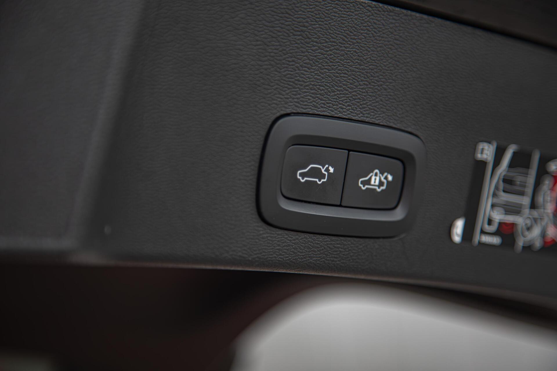 Volvo XC40 1.5 T5 Recharge R-Design MY2022|Leder/alcantara|H/K audio|Standkachel