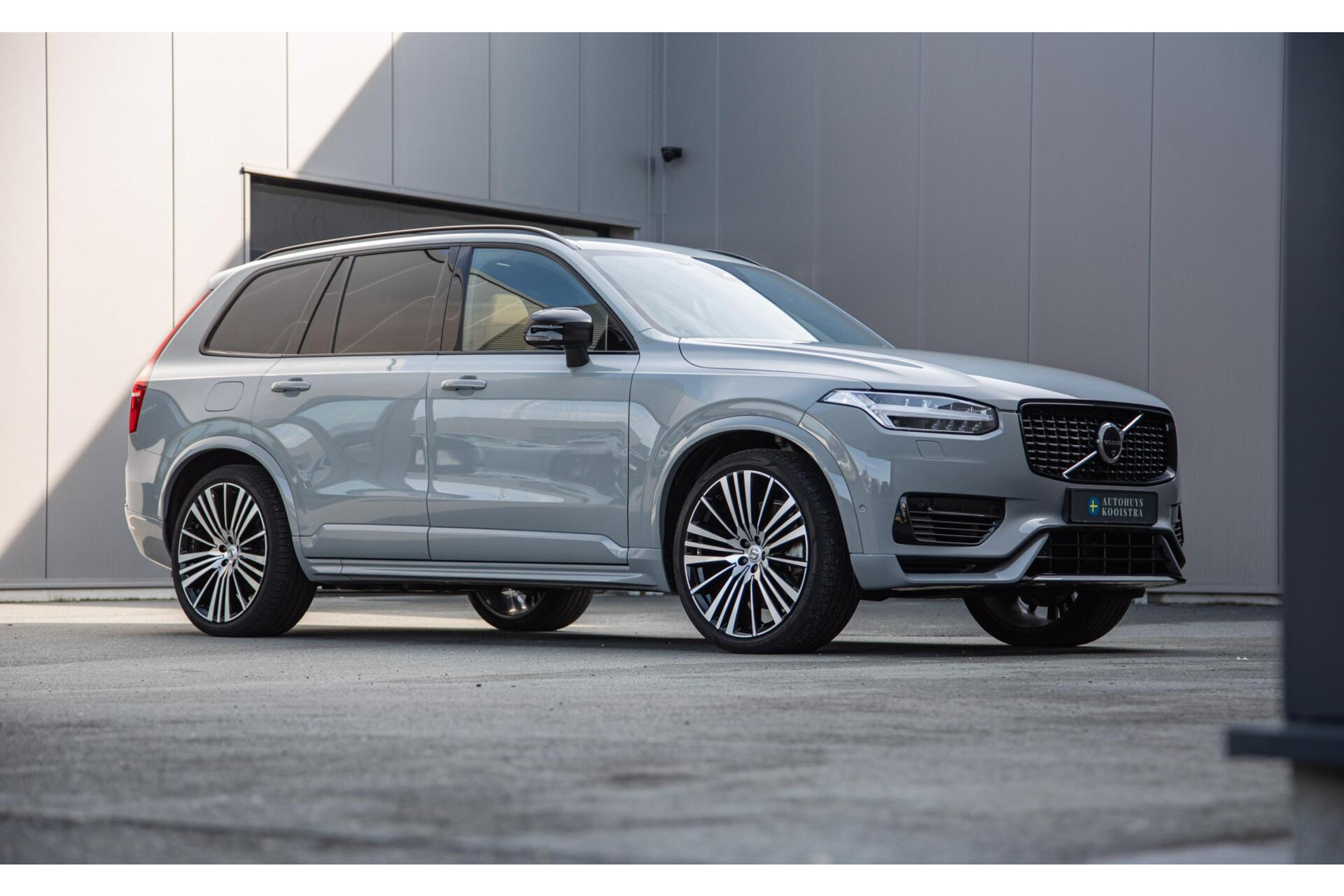Volvo XC90 2.0 T8 Plug-in hybrid AWD Ultra Dark |Full Option|Luchtvering|Bowers&Wilkins audio