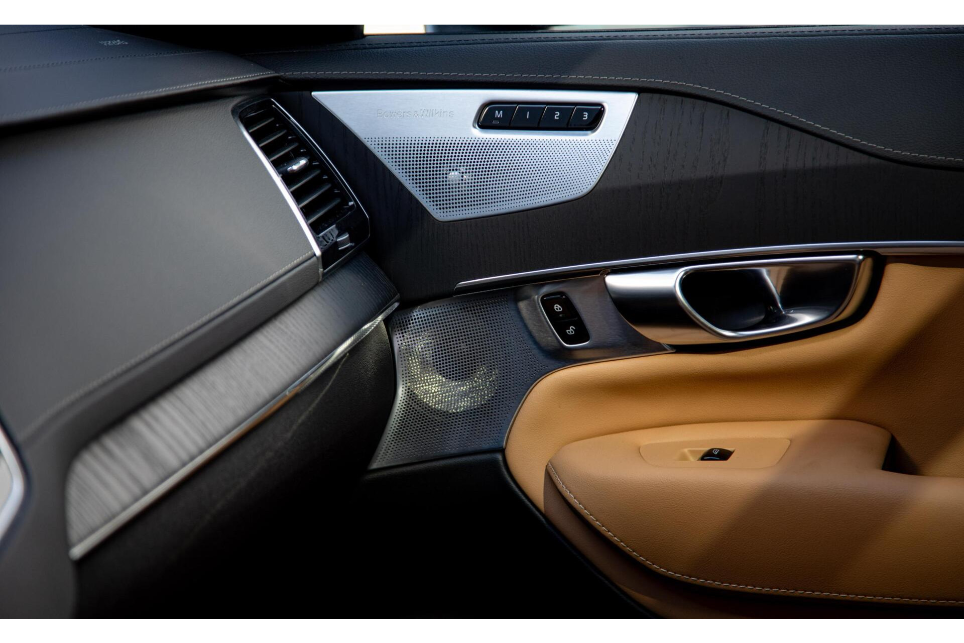 Volvo XC90 2.0 T8 Plug-in hybrid AWD Ultra Dark |Full Option|Luchtvering|Bowers&Wilkins audio