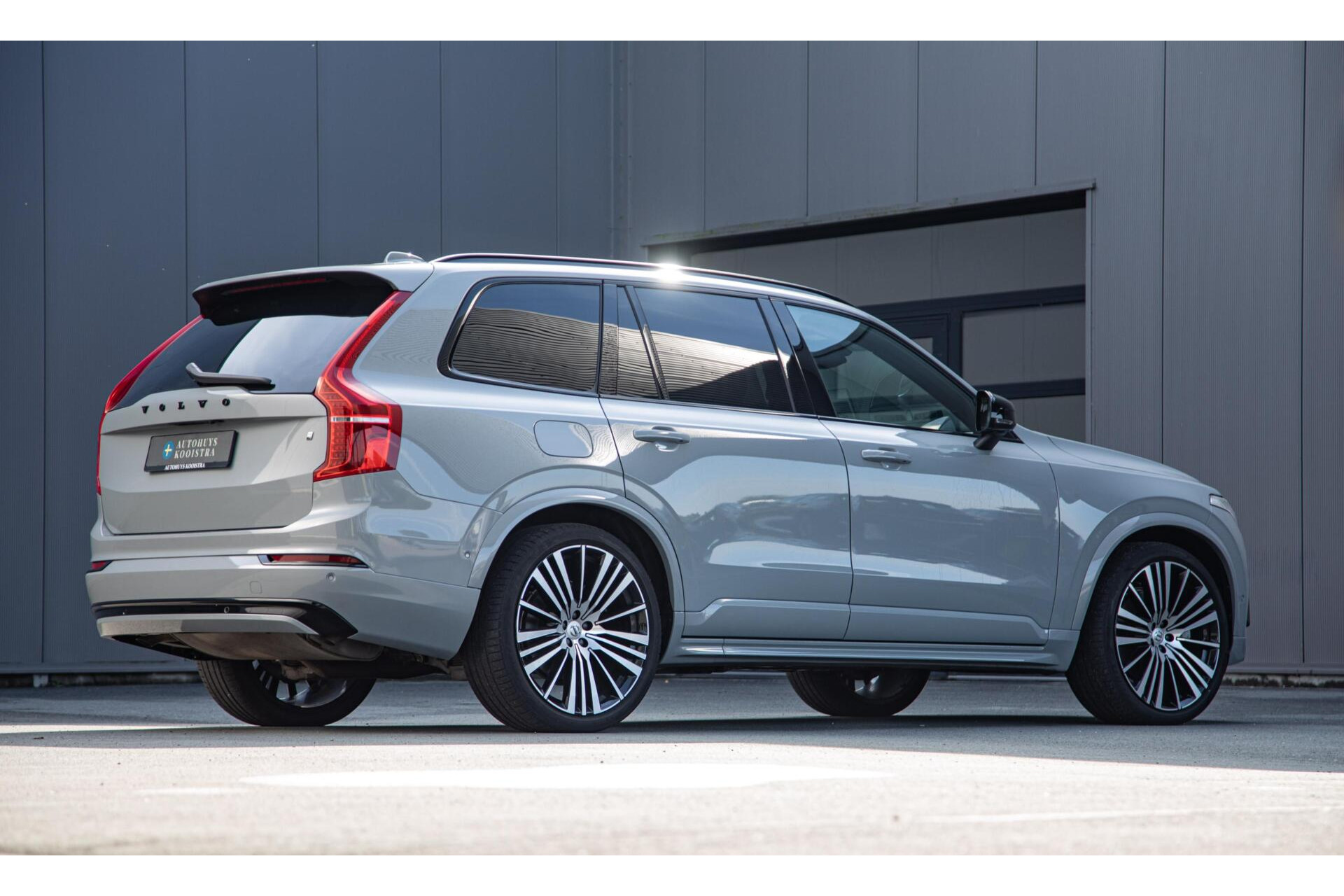 Volvo XC90 2.0 T8 Plug-in hybrid AWD Ultra Dark |Full Option|Luchtvering|Bowers&Wilkins audio