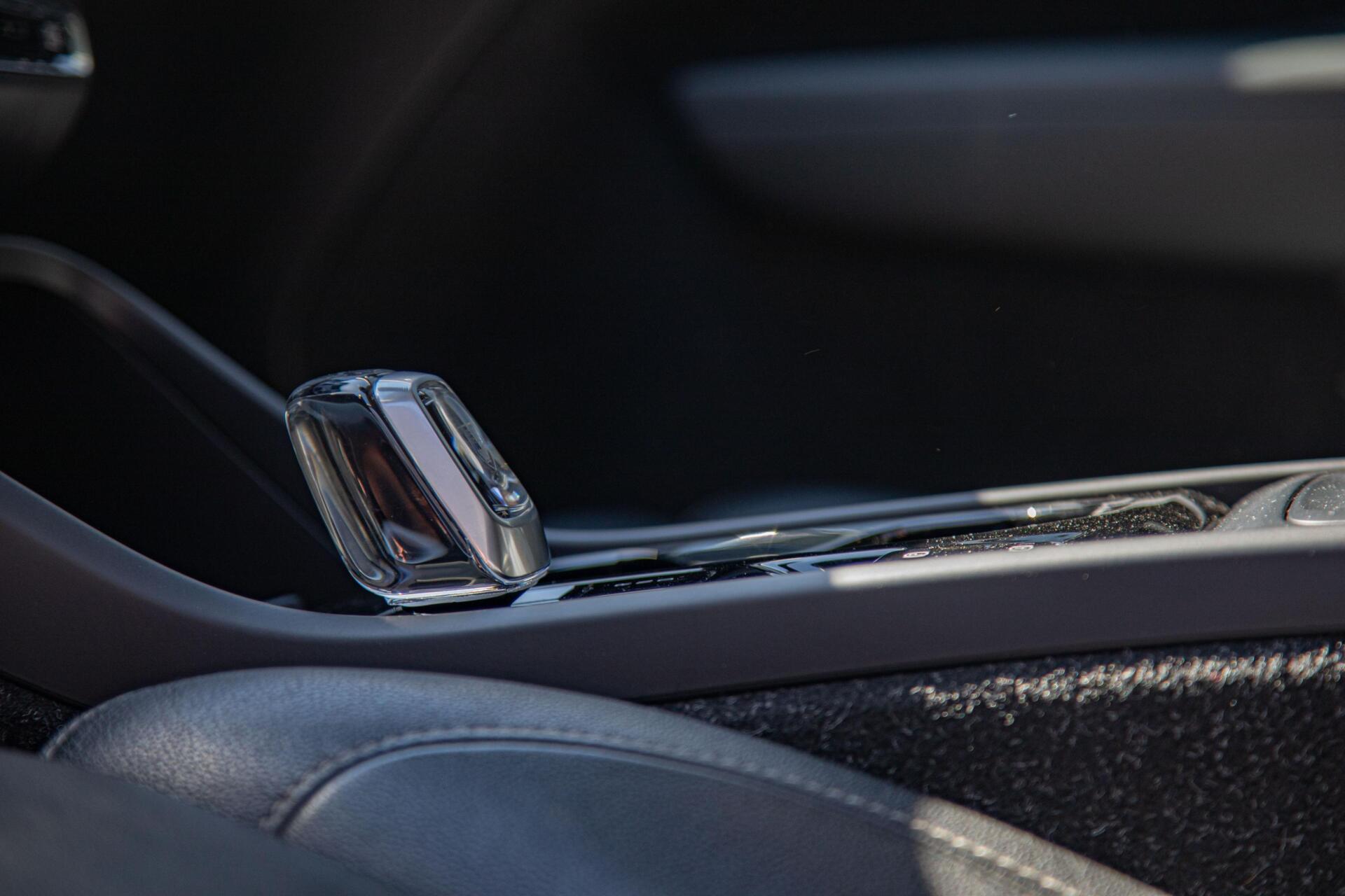Volvo XC40 2.0 B4 Inscription Trekhaak|Leder|360 camera|Keyless