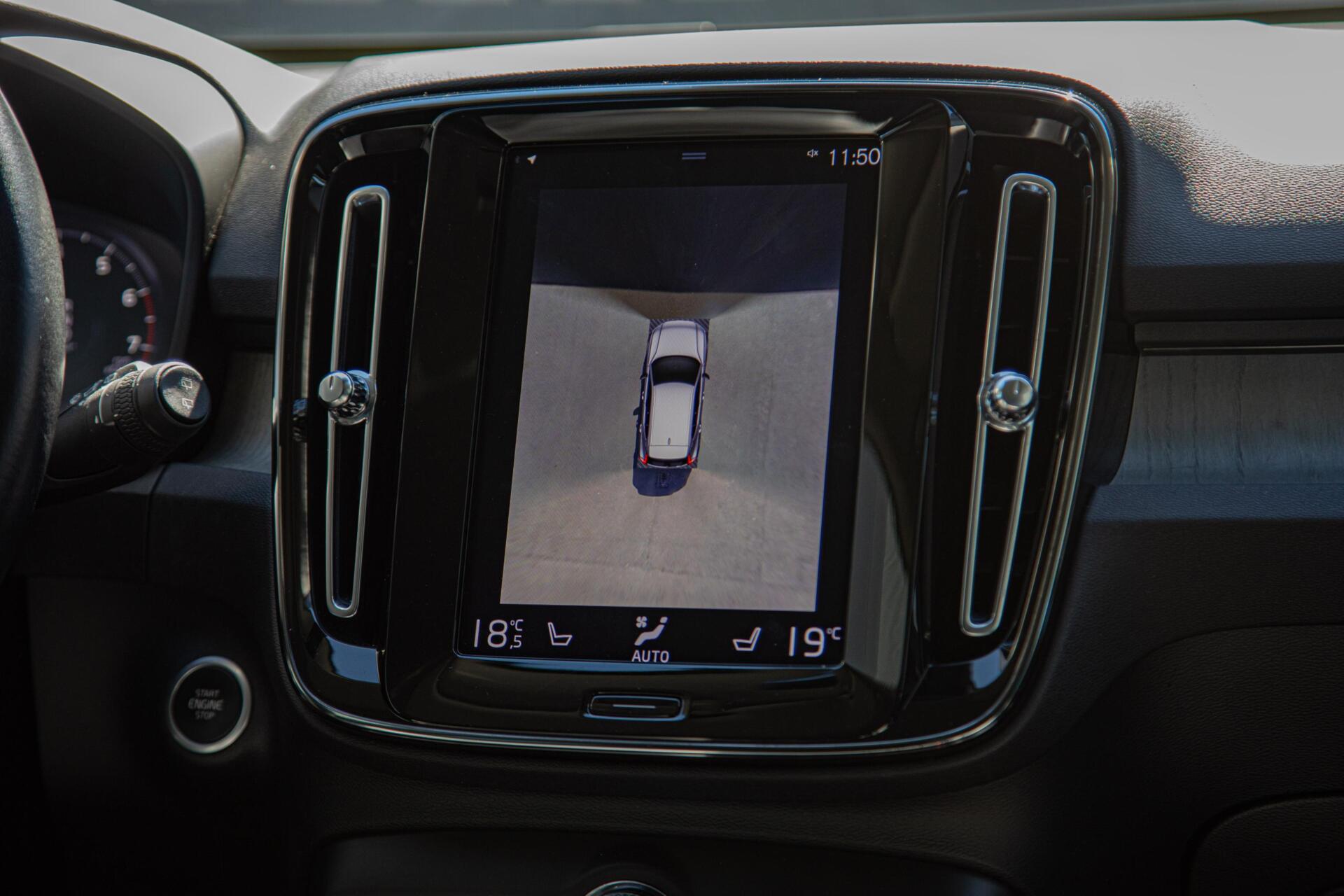 Volvo XC40 2.0 B4 Inscription Trekhaak|Leder|360 camera|Keyless