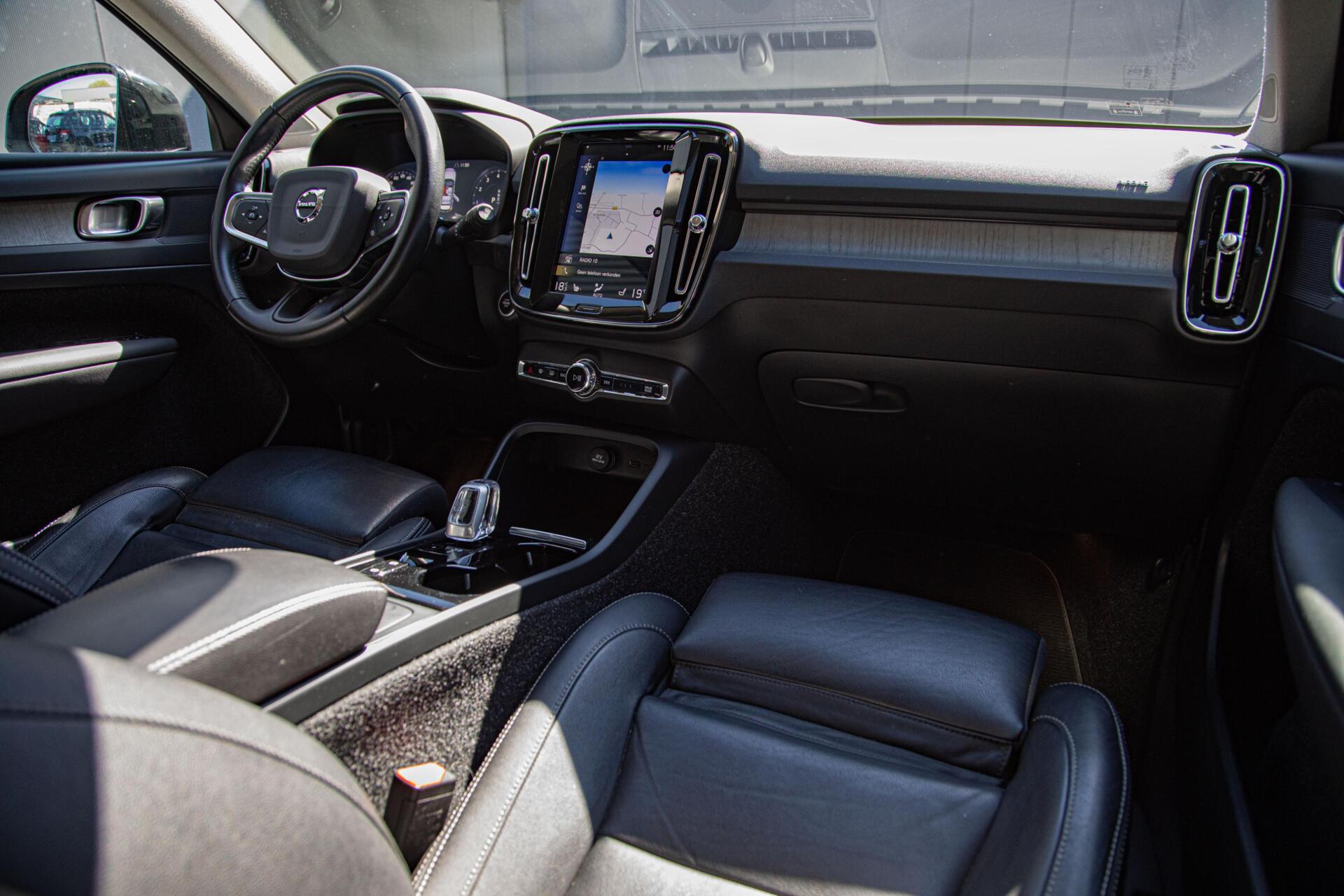 Volvo XC40 2.0 B4 Inscription Trekhaak|Leder|360 camera|Keyless