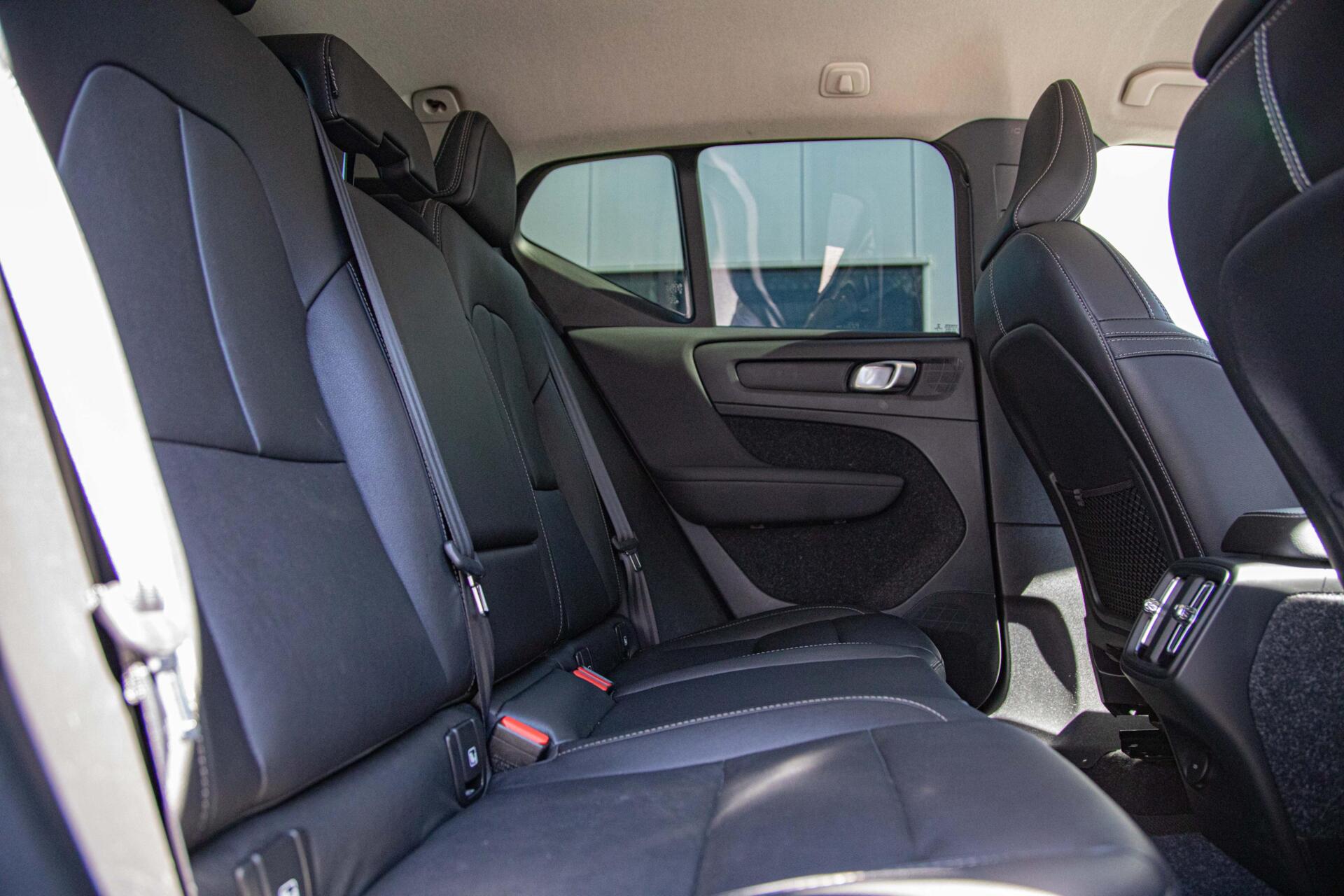 Volvo XC40 2.0 B4 Inscription Trekhaak|Leder|360 camera|Keyless