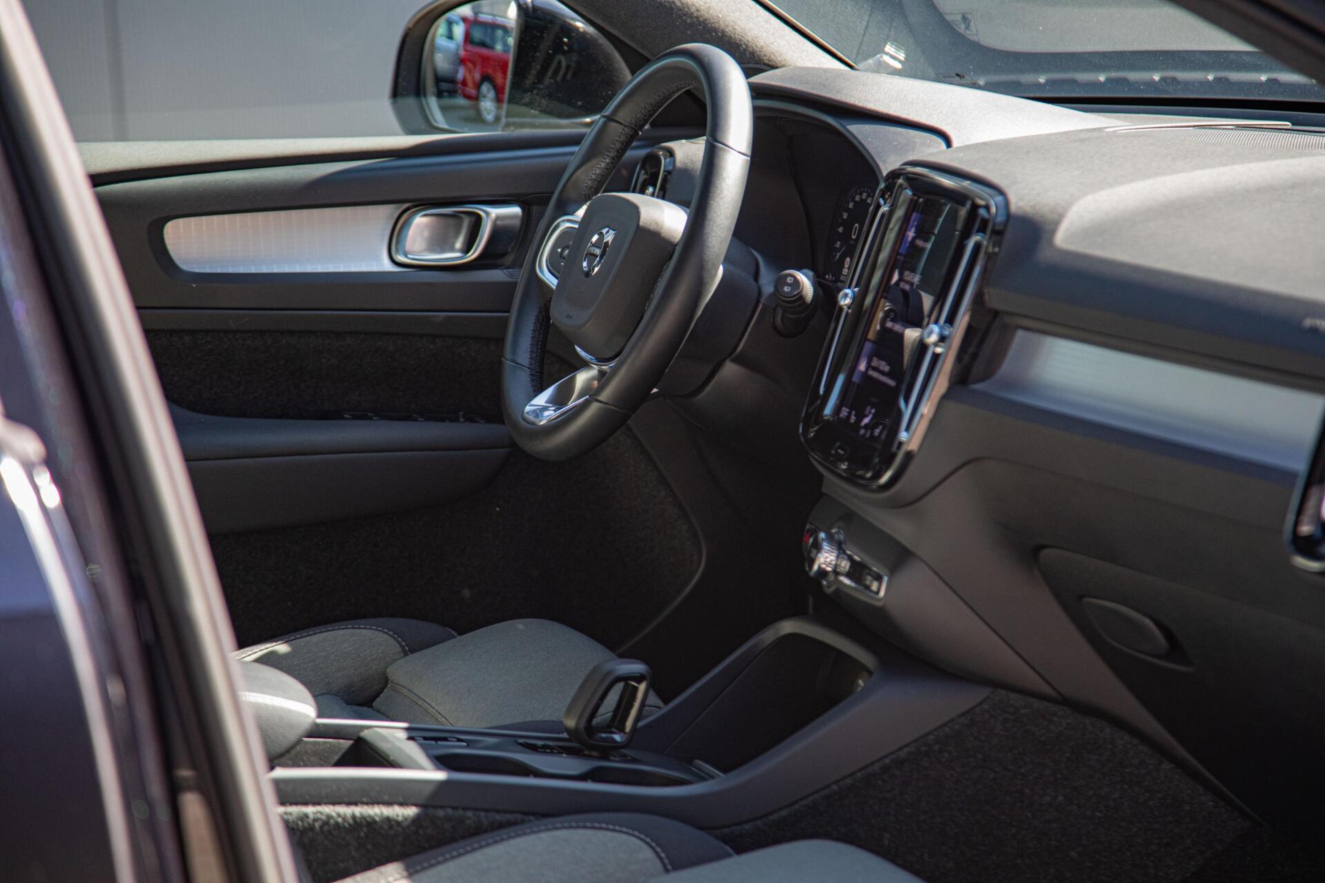 Volvo XC40 1.5 T5 Plug-in hybrid Core Bright Facelift|Keyless|Zit verlenging|MY2023