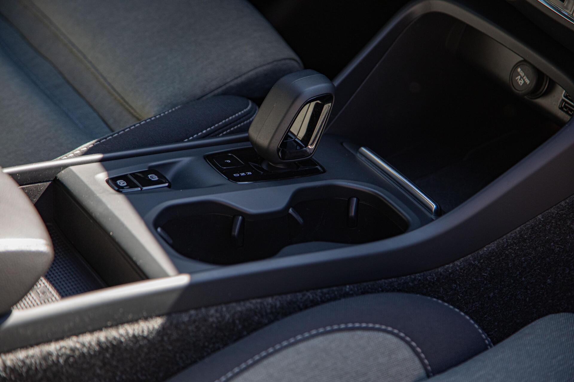 Volvo XC40 1.5 T5 Plug-in hybrid Core Bright Facelift|Keyless|Zit verlenging|MY2023