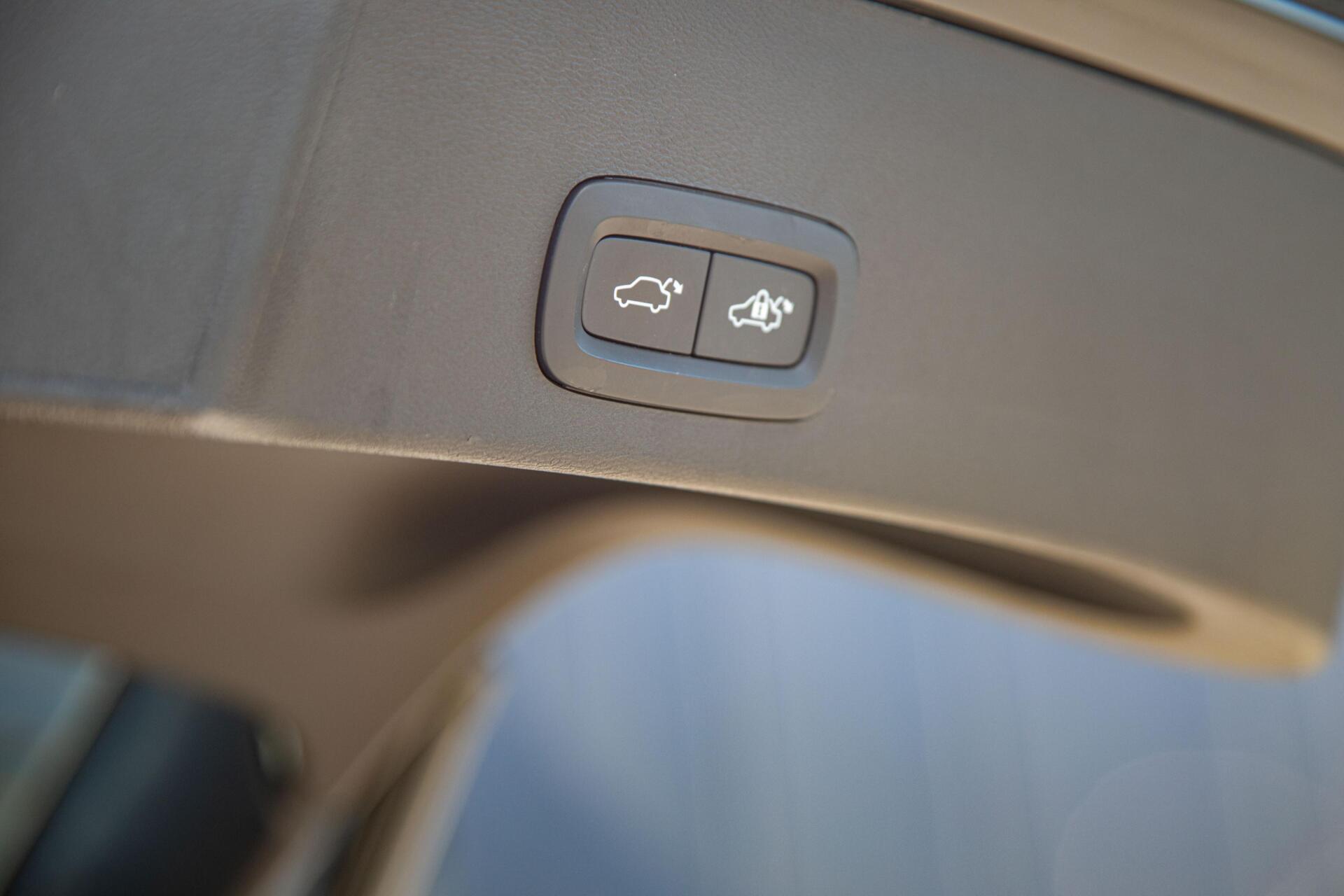 Volvo XC40 1.5 T5 Plug-in hybrid Core Bright Facelift|Keyless|Zit verlenging|MY2023