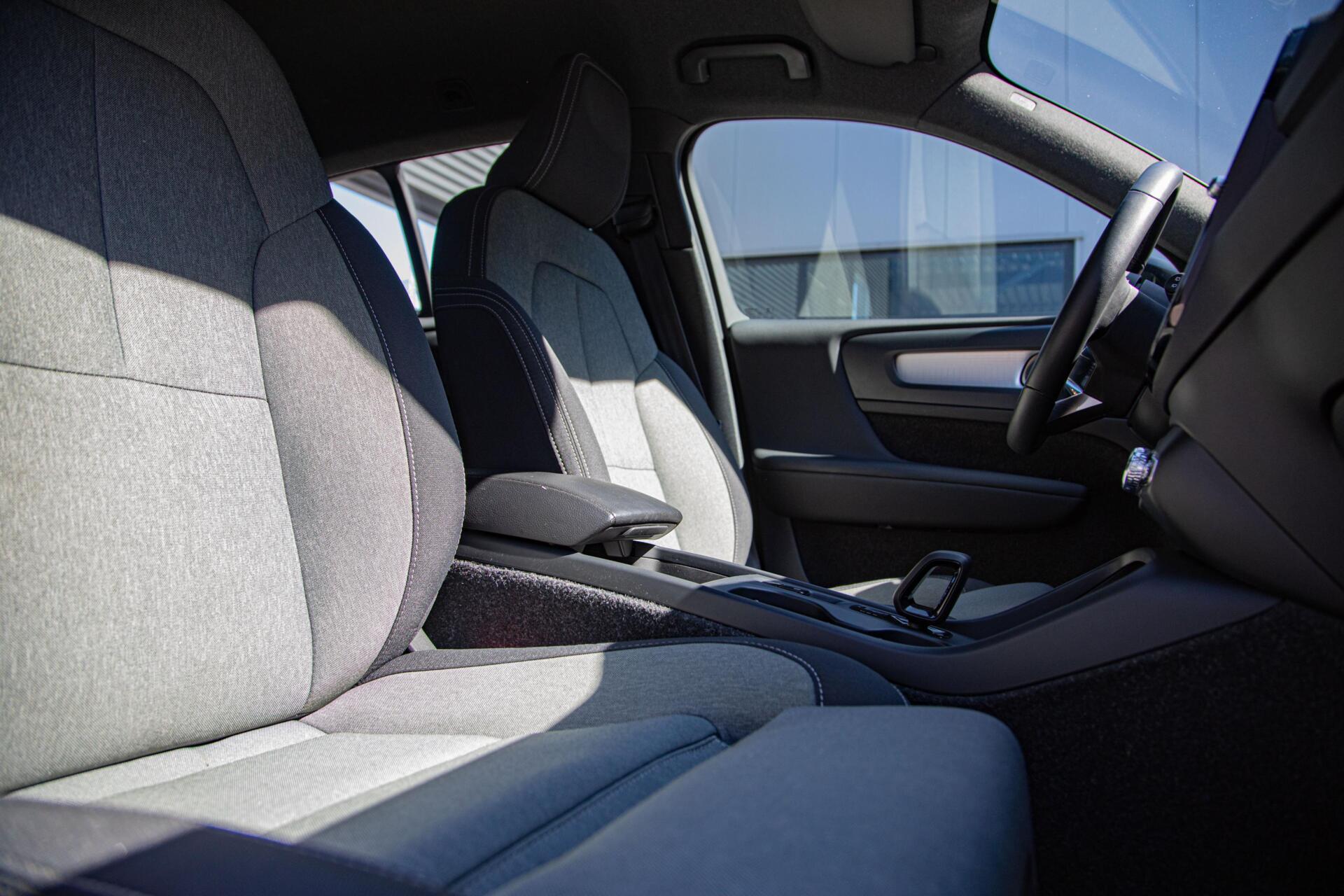 Volvo XC40 1.5 T5 Plug-in hybrid Core Bright Facelift|Keyless|Zit verlenging|MY2023