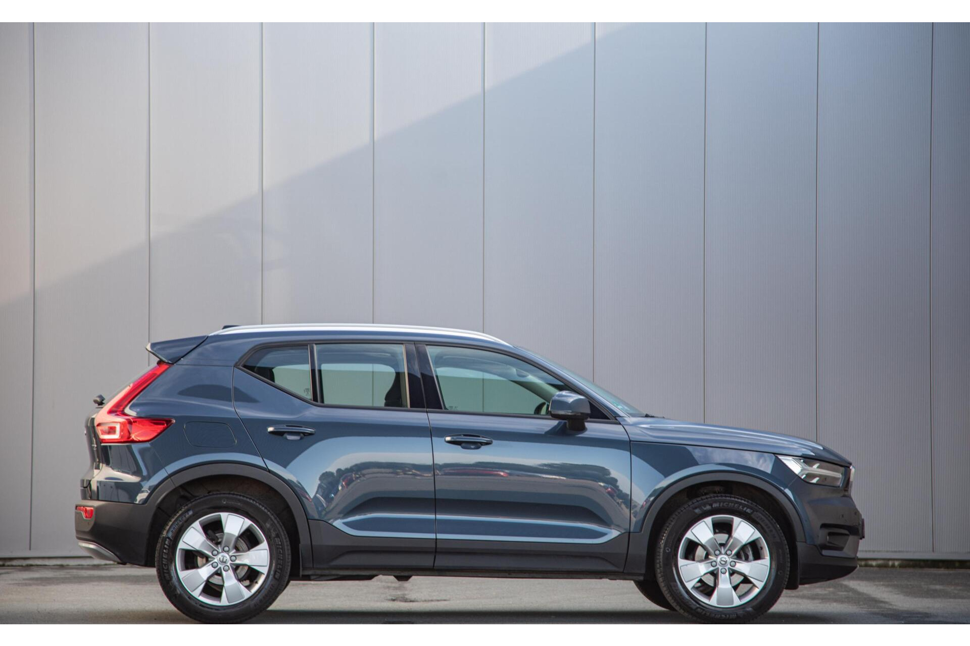 Volvo XC40 - 1.5 T2 Business Pro 1e Eig|Ori.NL|BLIS|Camera|Keyless|Trekhaak|NAP