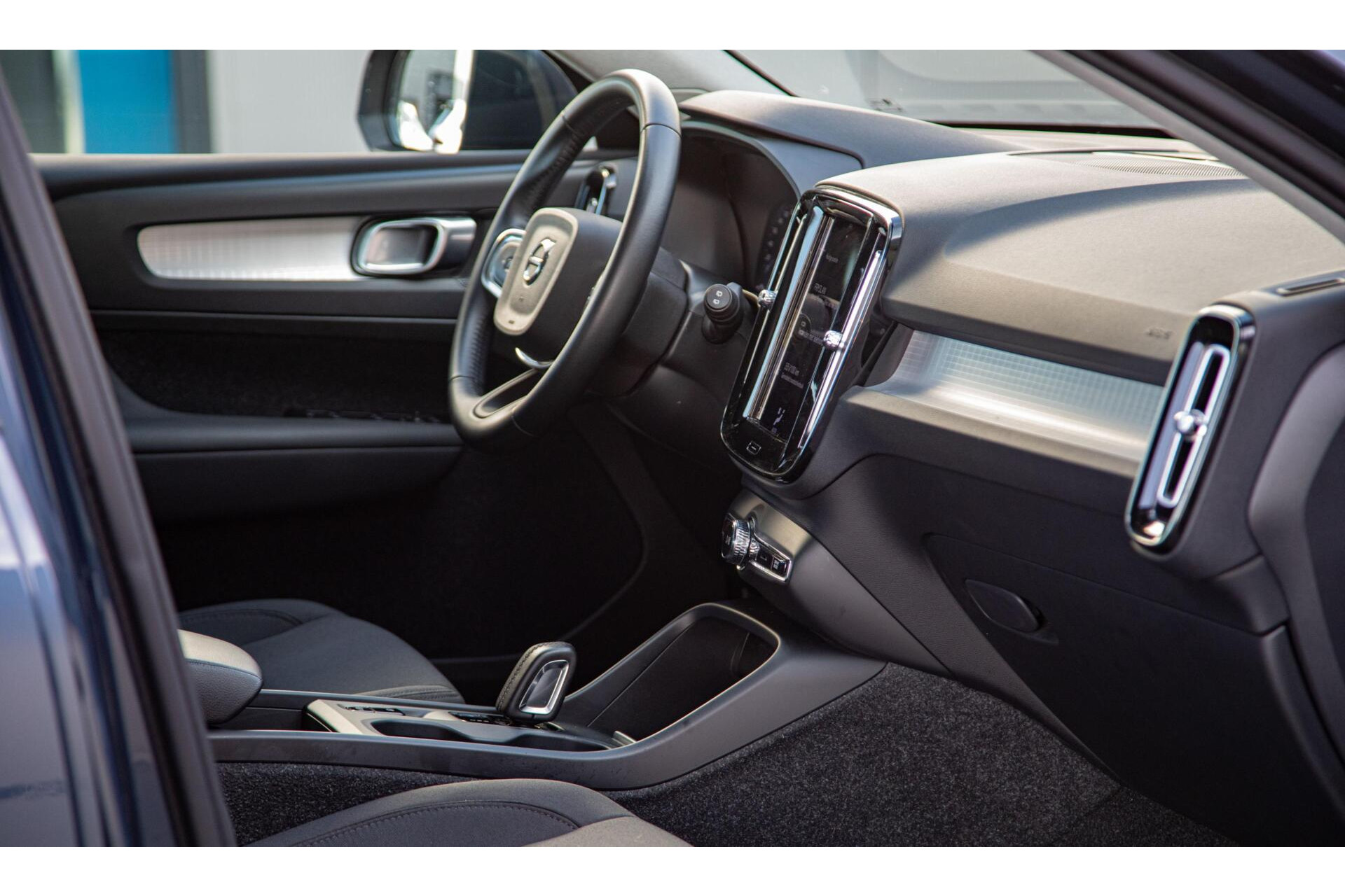 Volvo XC40 1.5 T2 Business Pro 1e Eig|Ori.NL|BLIS|Camera|Keyless|Trekhaak|NAP