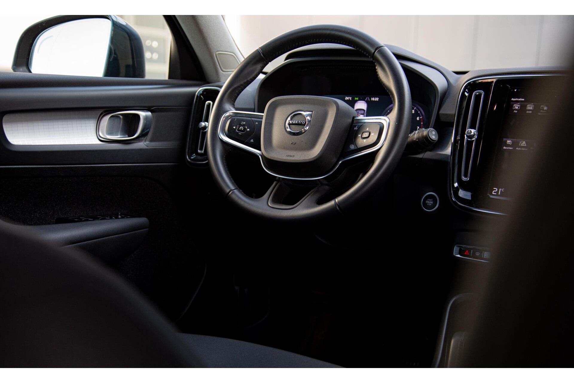 Volvo XC40 1.5 T2 Business Pro 1e Eig|Ori.NL|BLIS|Camera|Keyless|Trekhaak|NAP