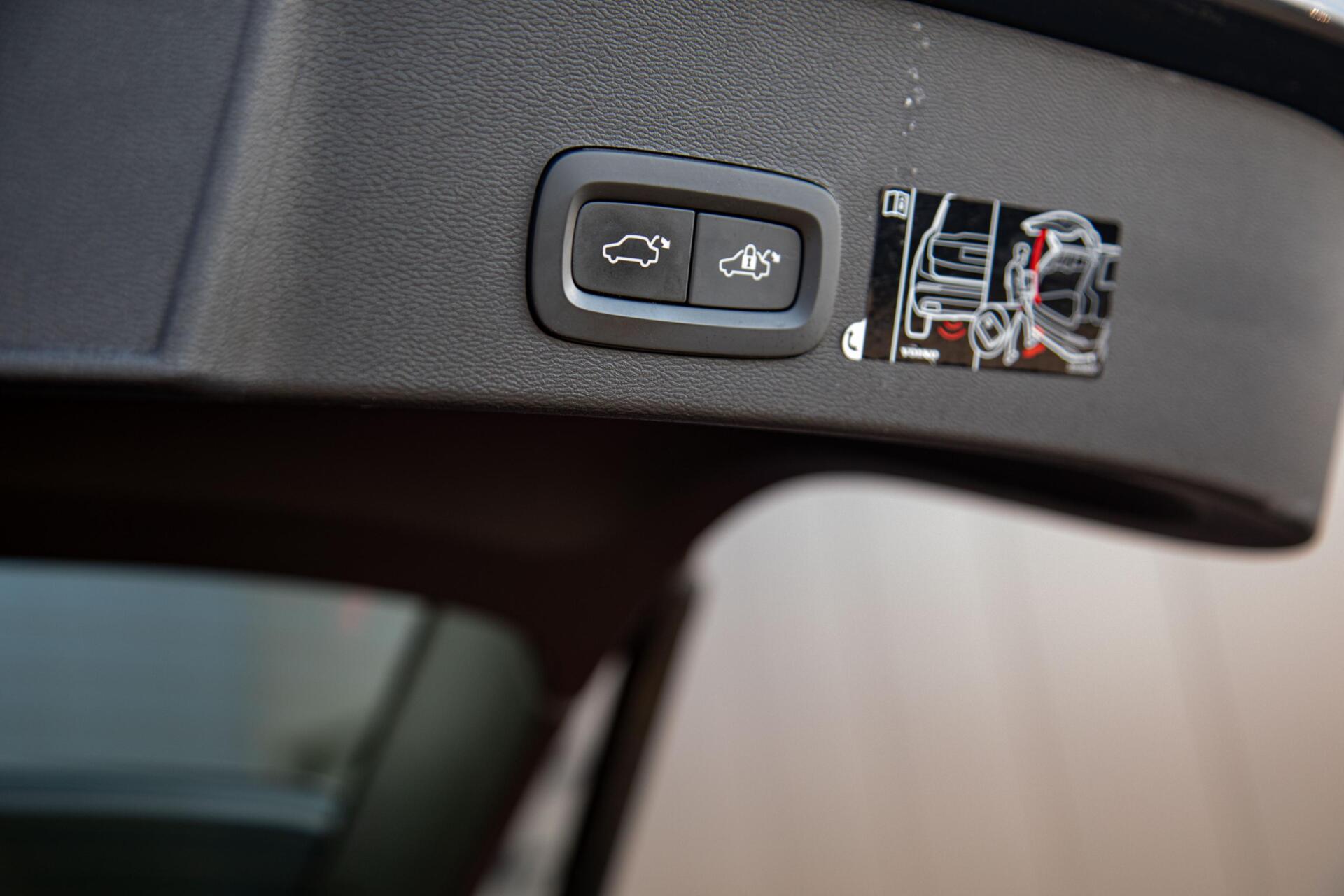 Volvo XC40 1.5 T2 Business Pro 1e Eig|Ori.NL|BLIS|Camera|Keyless|Trekhaak|NAP