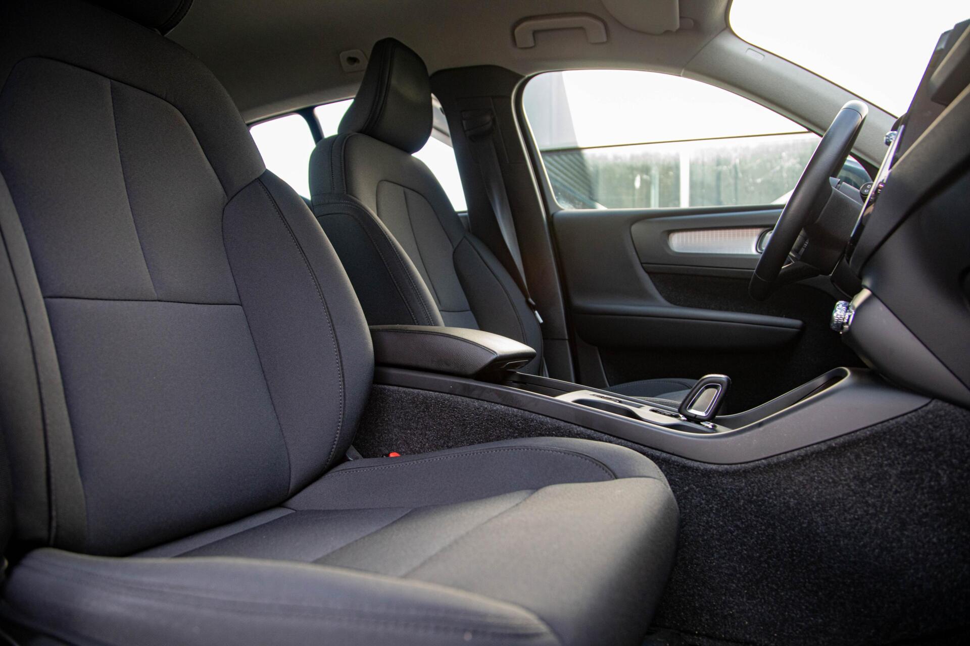 Volvo XC40 1.5 T2 Business Pro 1e Eig|Ori.NL|BLIS|Camera|Keyless|Trekhaak|NAP