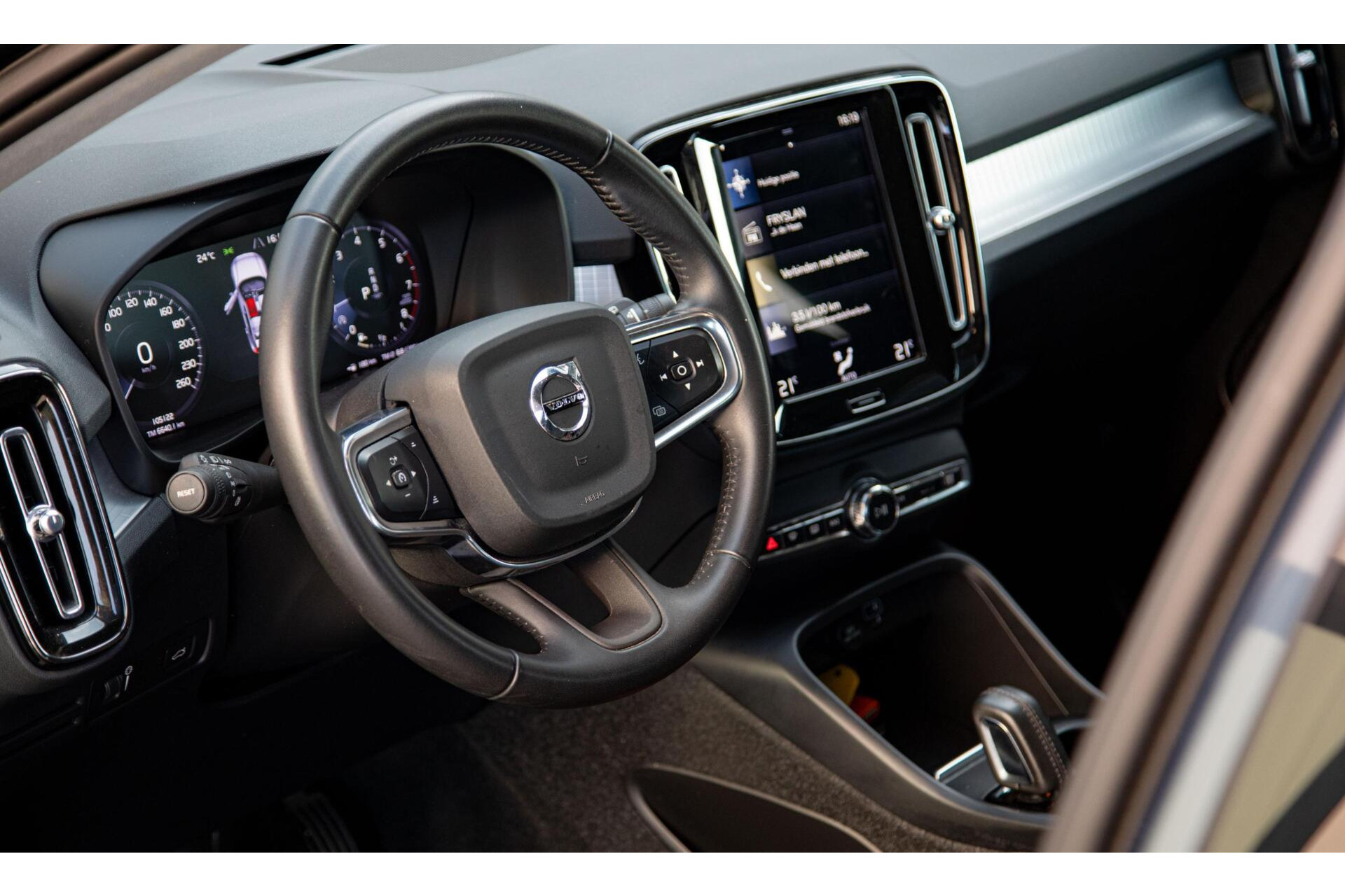 Volvo XC40 1.5 T2 Business Pro 1e Eig|Ori.NL|BLIS|Camera|Keyless|Trekhaak|NAP