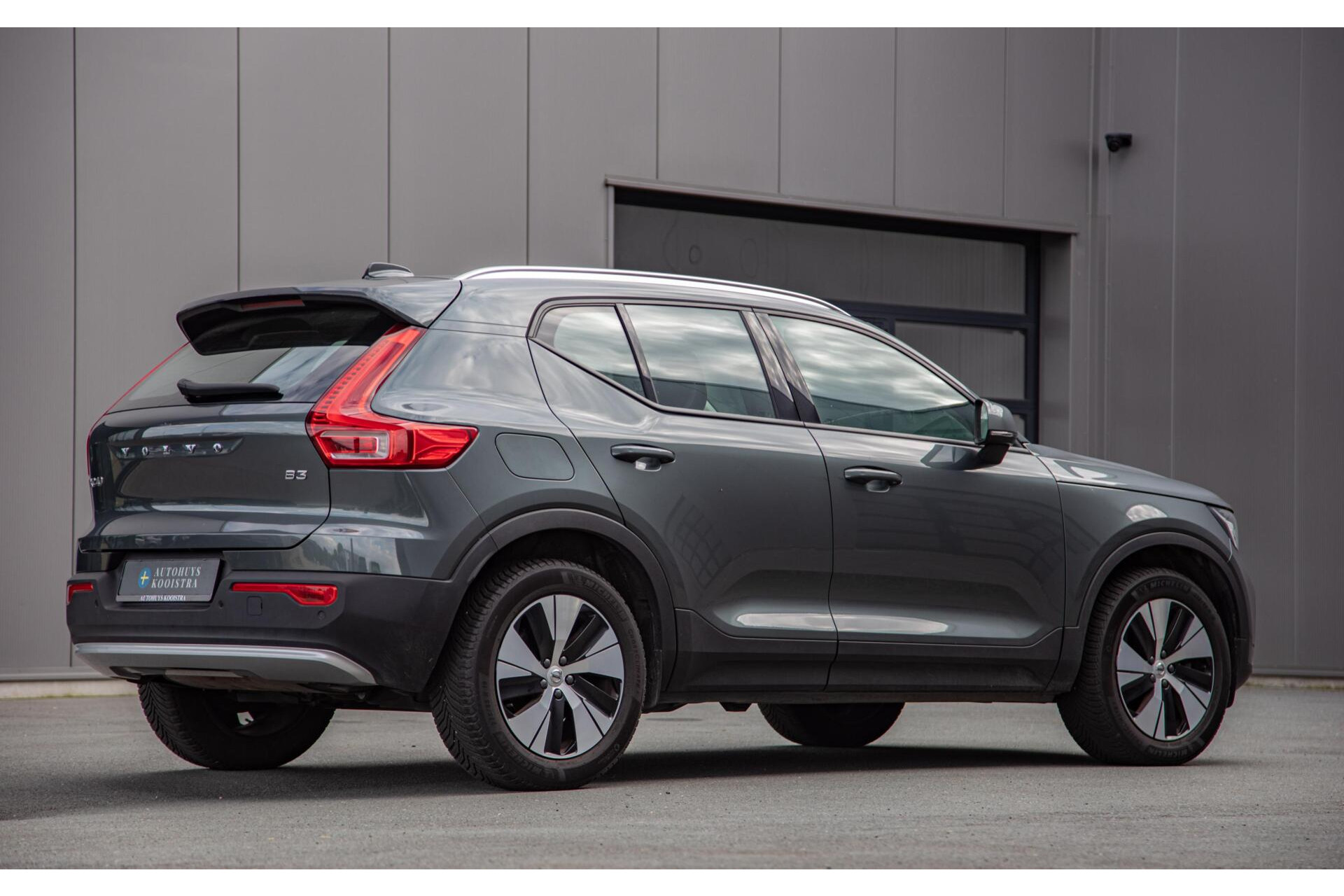 Volvo XC40 2.0 B3 Core MY2026|Leder|Keyless|PDC|Camera|Carplay