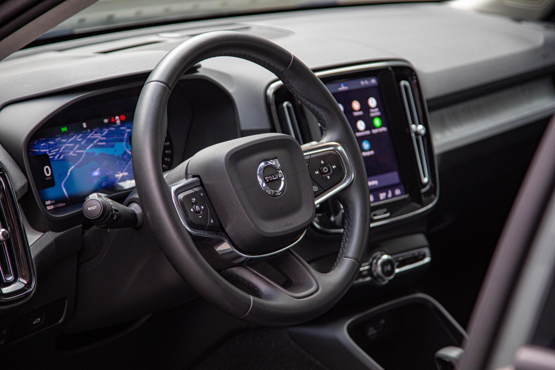 Volvo XC40 2.0 B3 Core MY2026|Leder|Keyless|PDC|Camera|Carplay