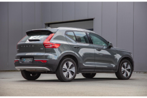 Volvo XC40 2.0 B3 Core MY2026|Leder|Keyless|PDC|Camera|Carplay