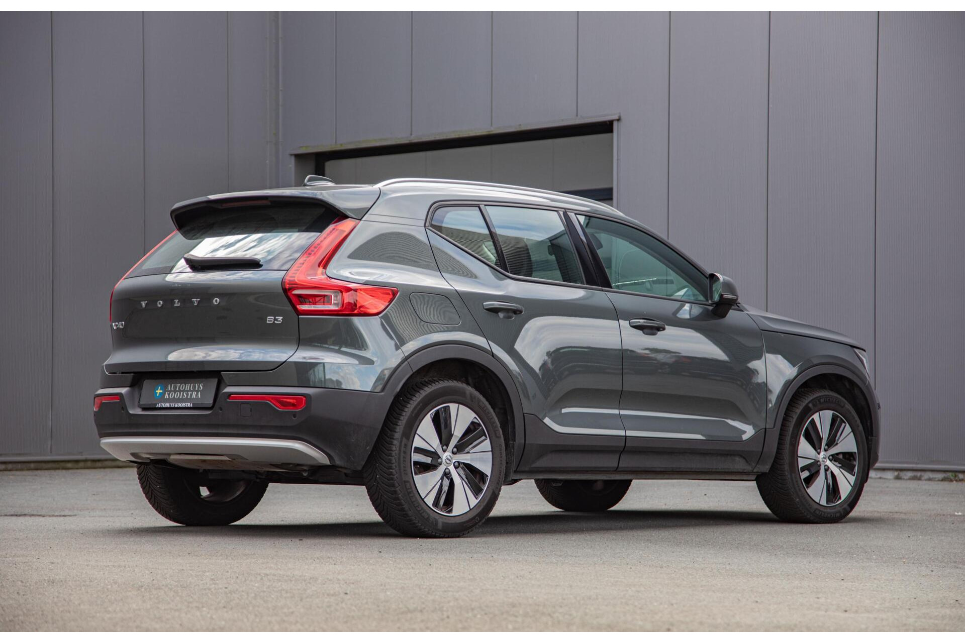 Volvo XC40 2.0 B3 Core MY2026|Leder|Keyless|PDC|Camera|Carplay